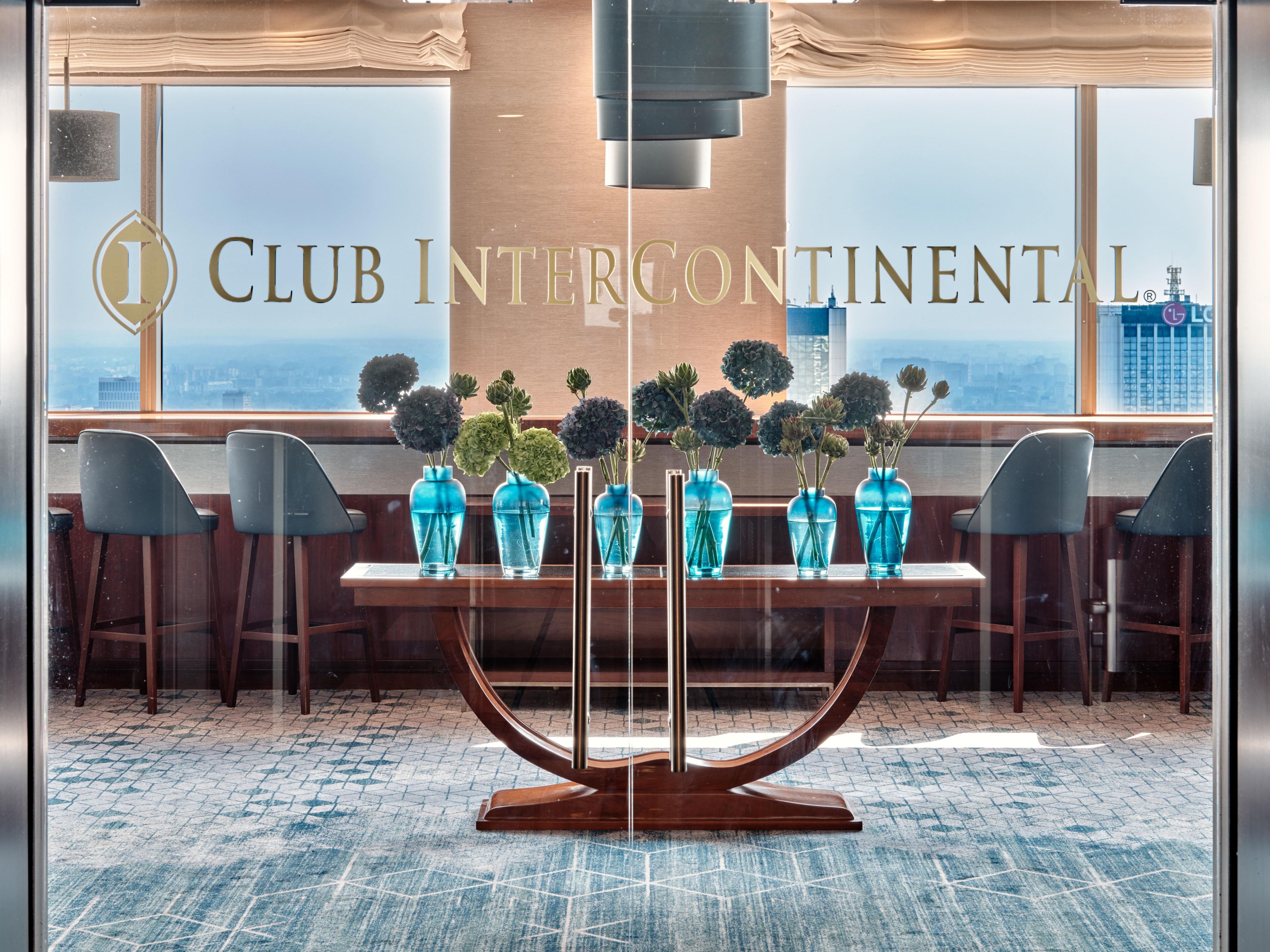 Experience luxury with a view at the 41st floor Cloud Lounge