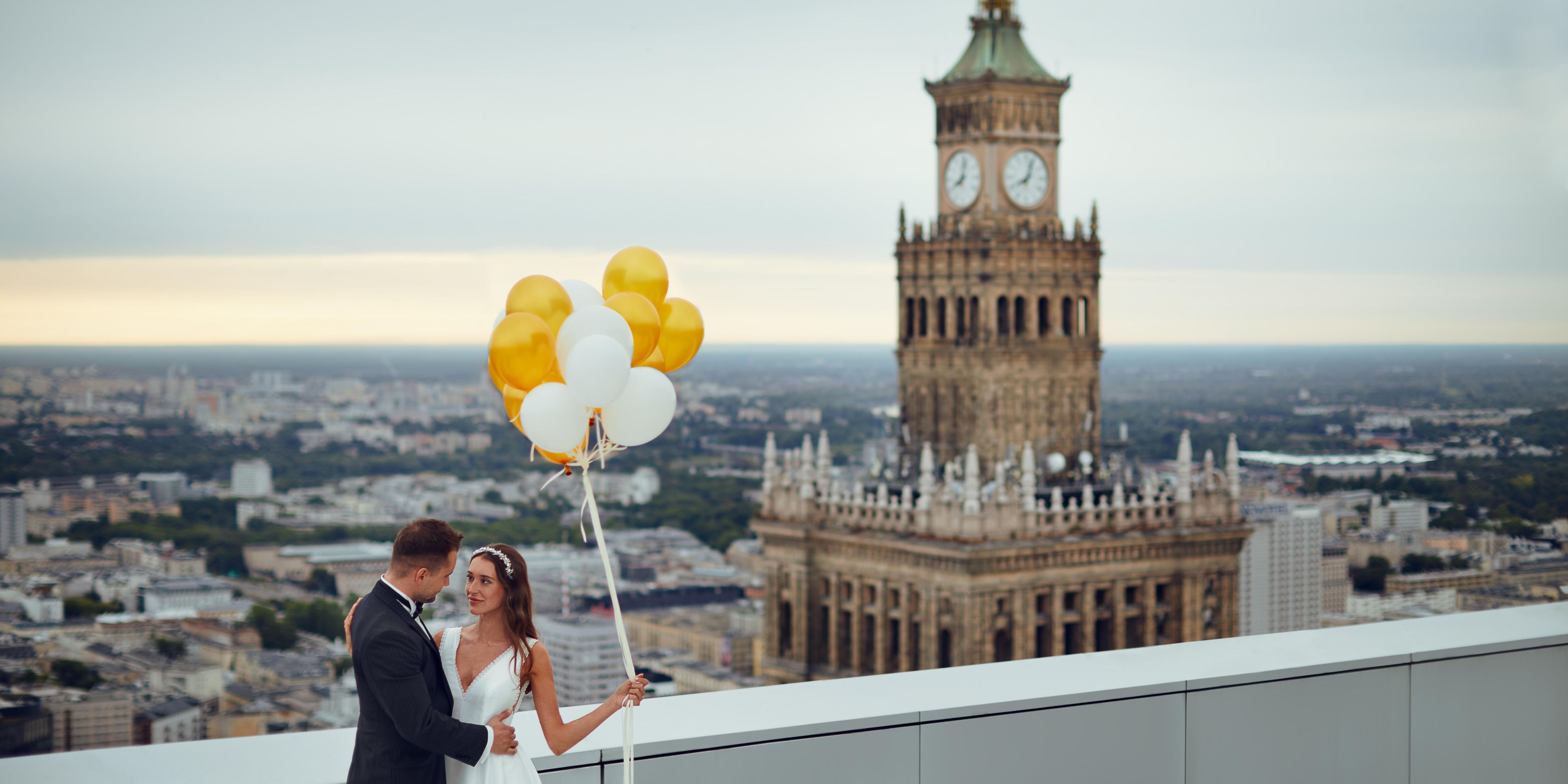InterContinental Warsaw is a place
where your dream wedding
becomes a reality. Our expert team is committed, flexible, and experienced, ready to exceed your expectations and help you plan your perfect day. 

