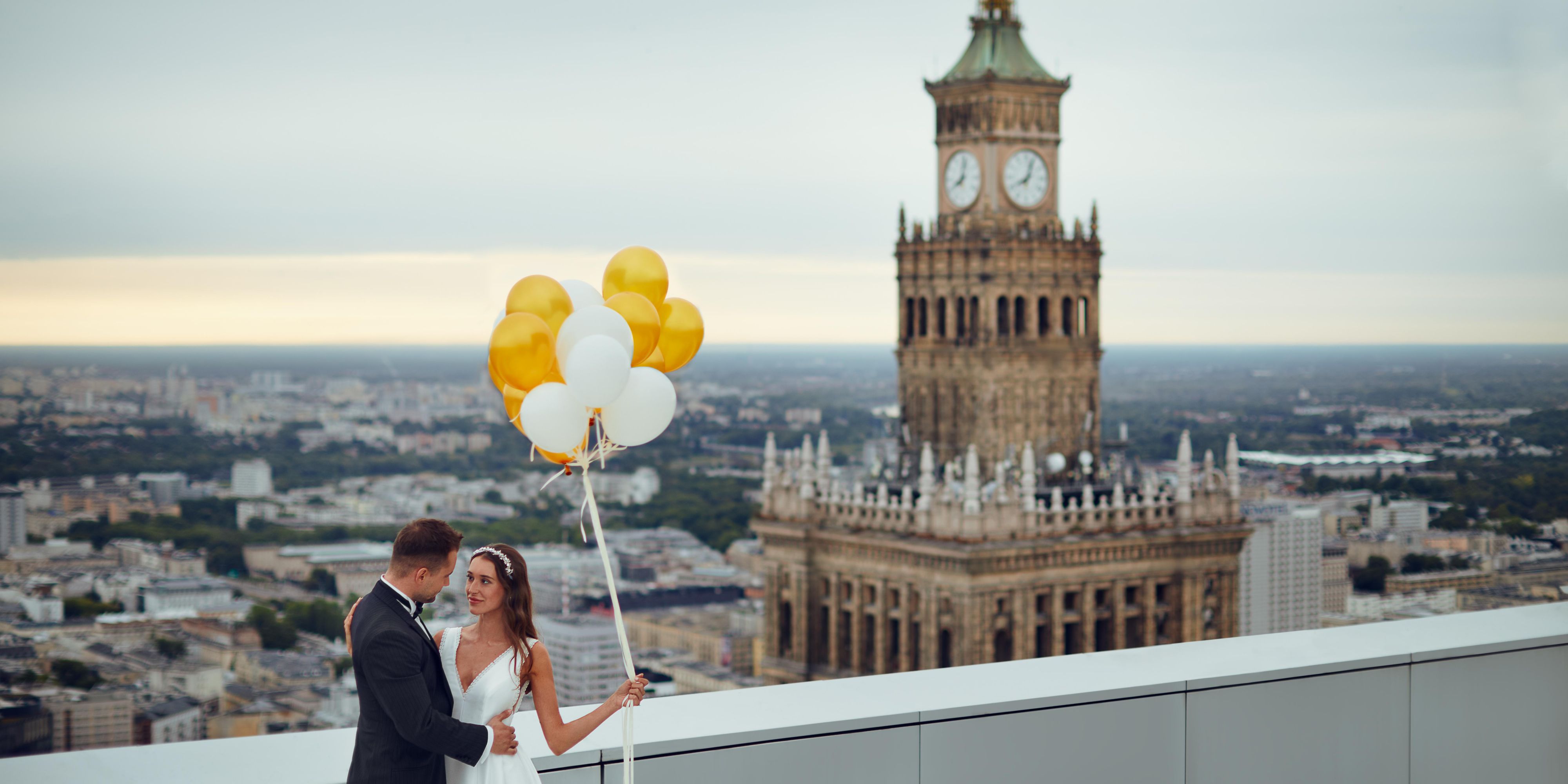 InterContinental Warsaw is a place where your dream wedding becomes a reality. Our expert team is committed, flexible, and experienced, ready to exceed your expectations and help you plan your perfect day. 

