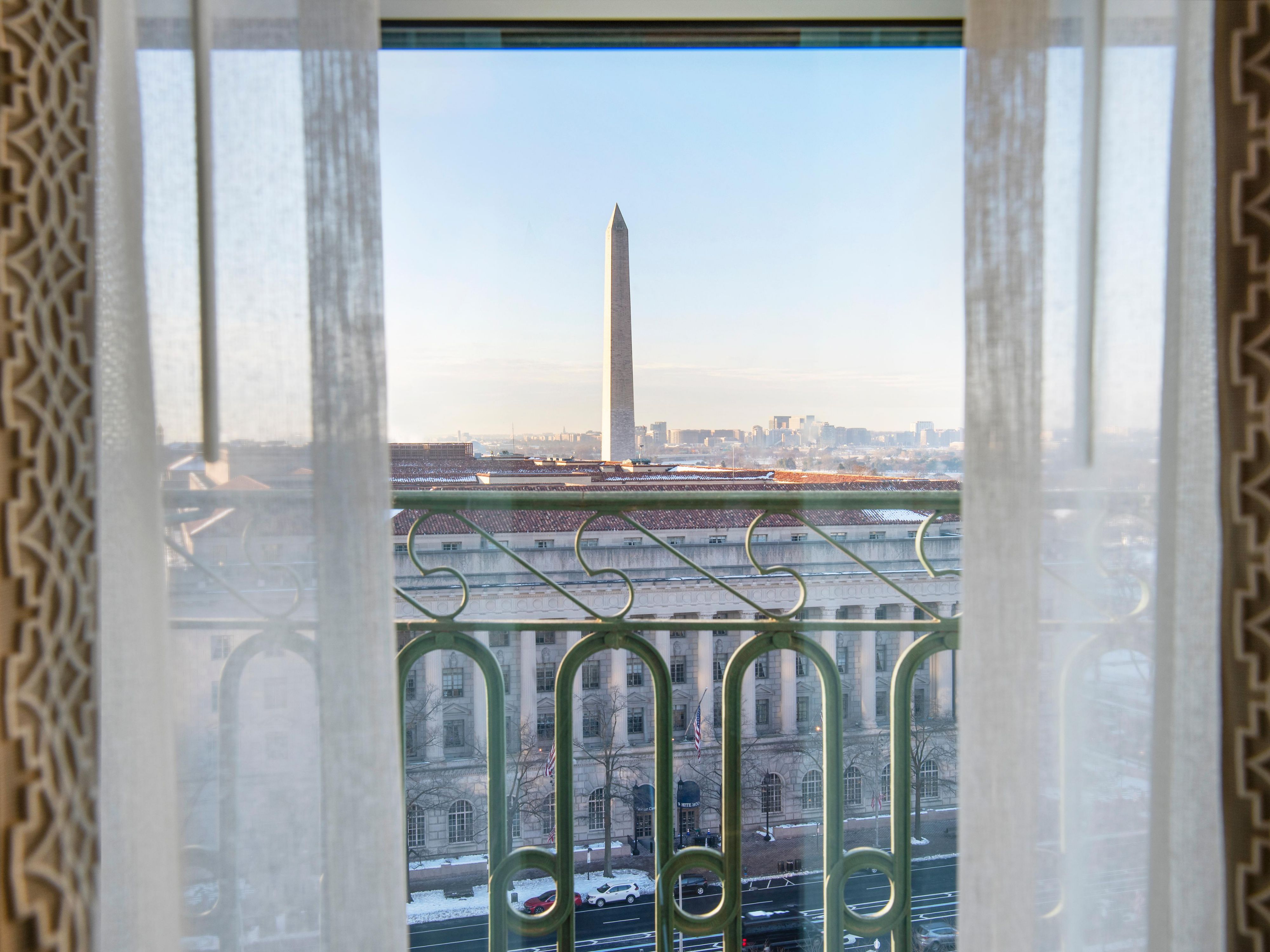 Oval Suite View