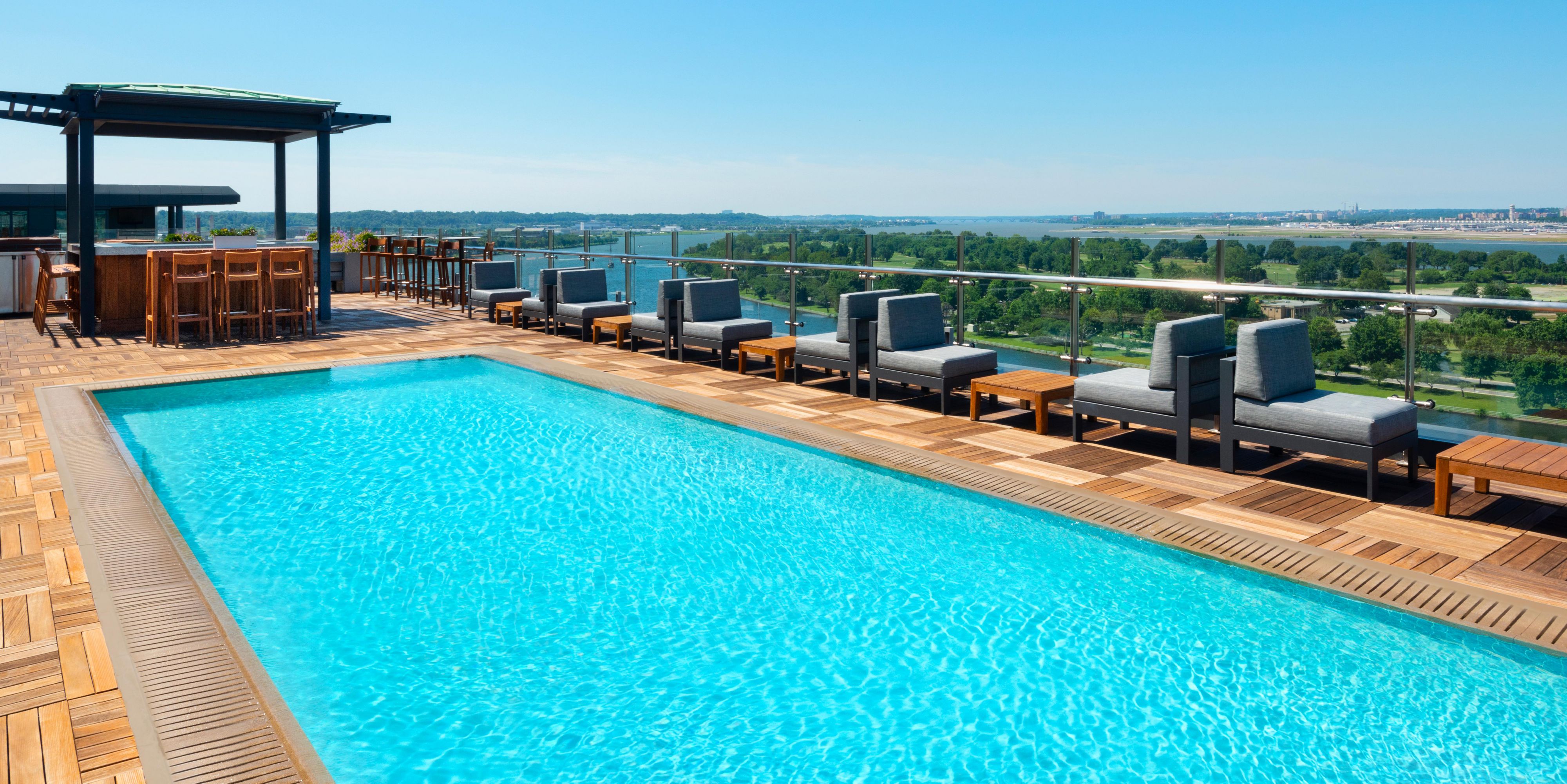 Whether you want to swim laps first thing in the morning or enjoy the D.C. sunset with a cocktail in hand, our Rooftop is the ideal place to unwind. Our rooftop infinity pool and bar offer unparalleled views and are open exclusively for hotel guests. Take in the stunning vistas while sampling light appetizers and bespoke cocktails.