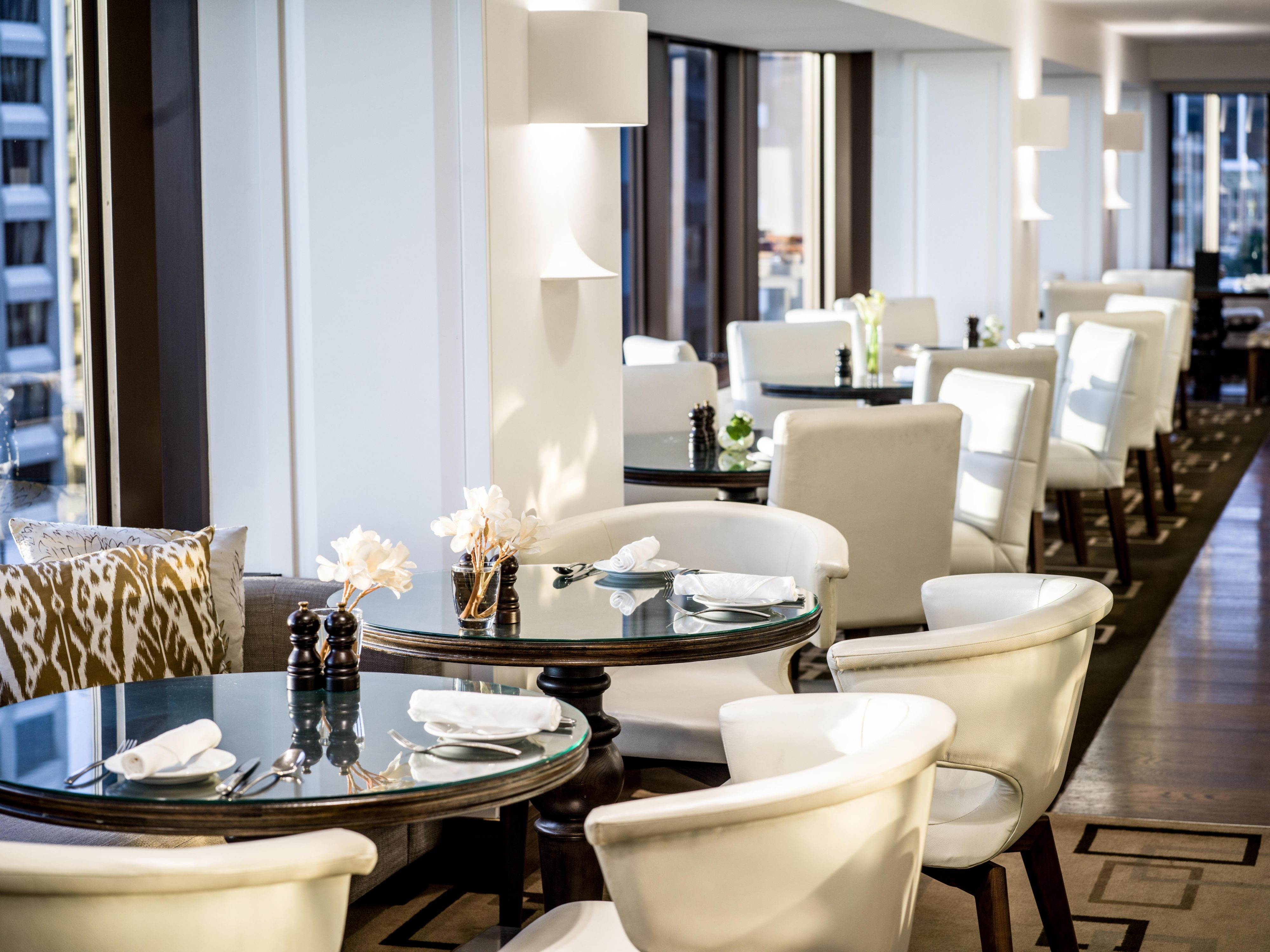 Award-winning Club Lounge,