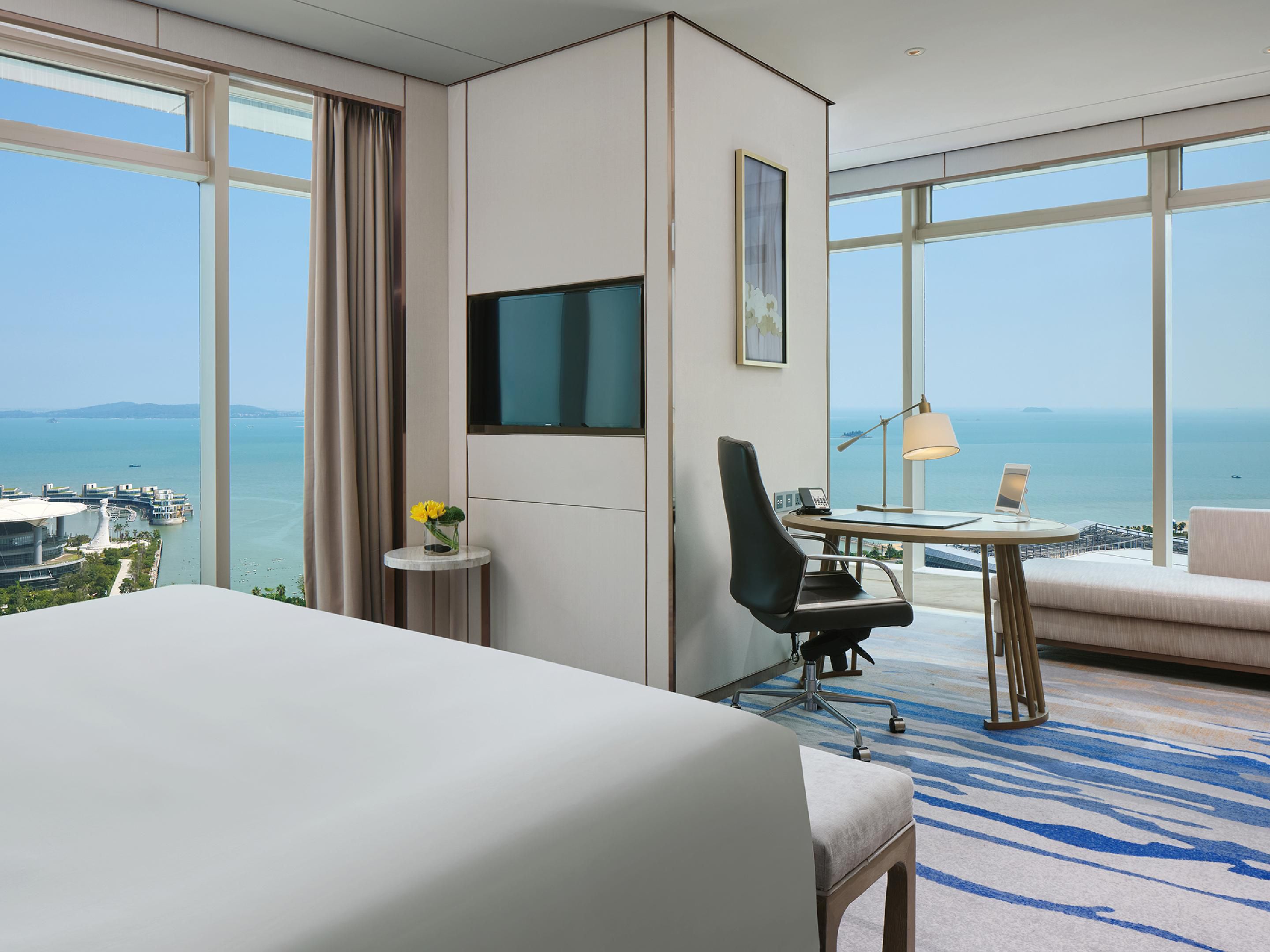 Club InterContinental Room