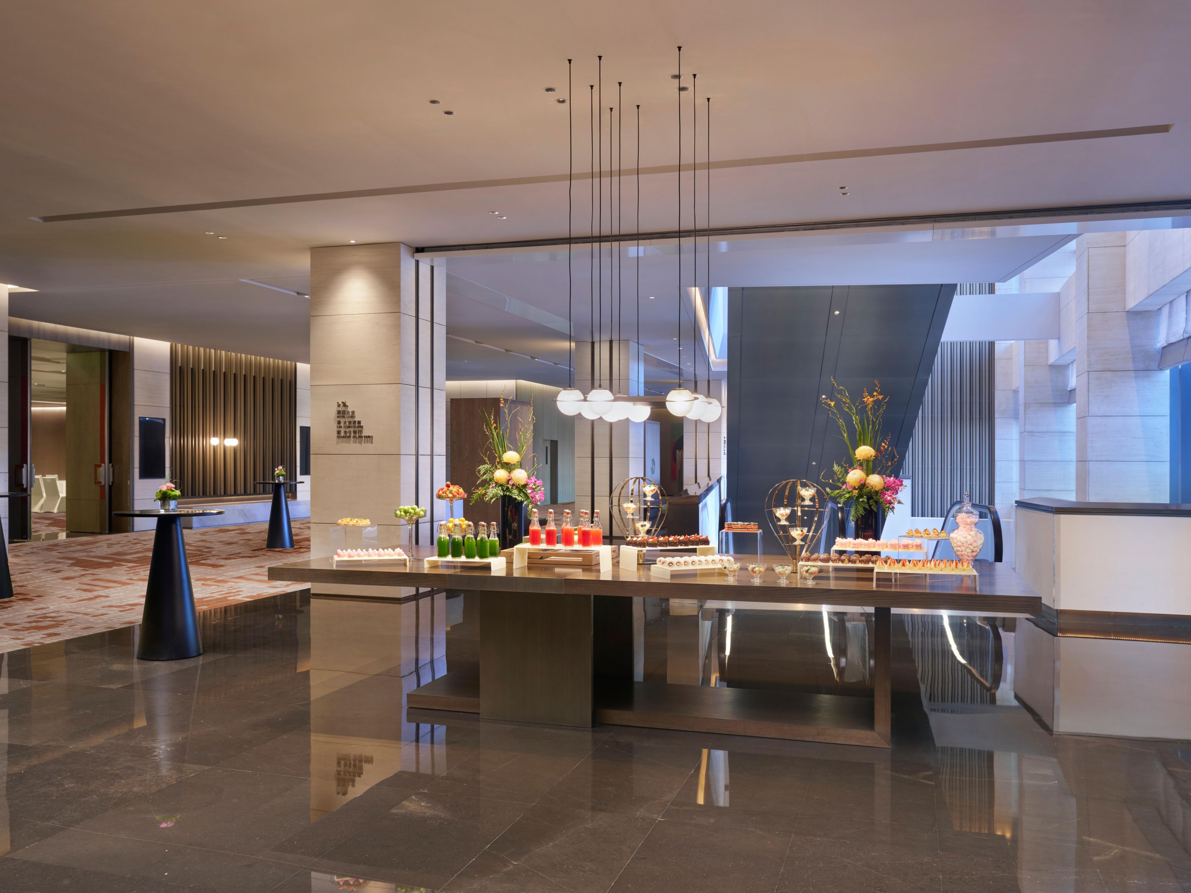 Spacious pre-event social lounge and foyer