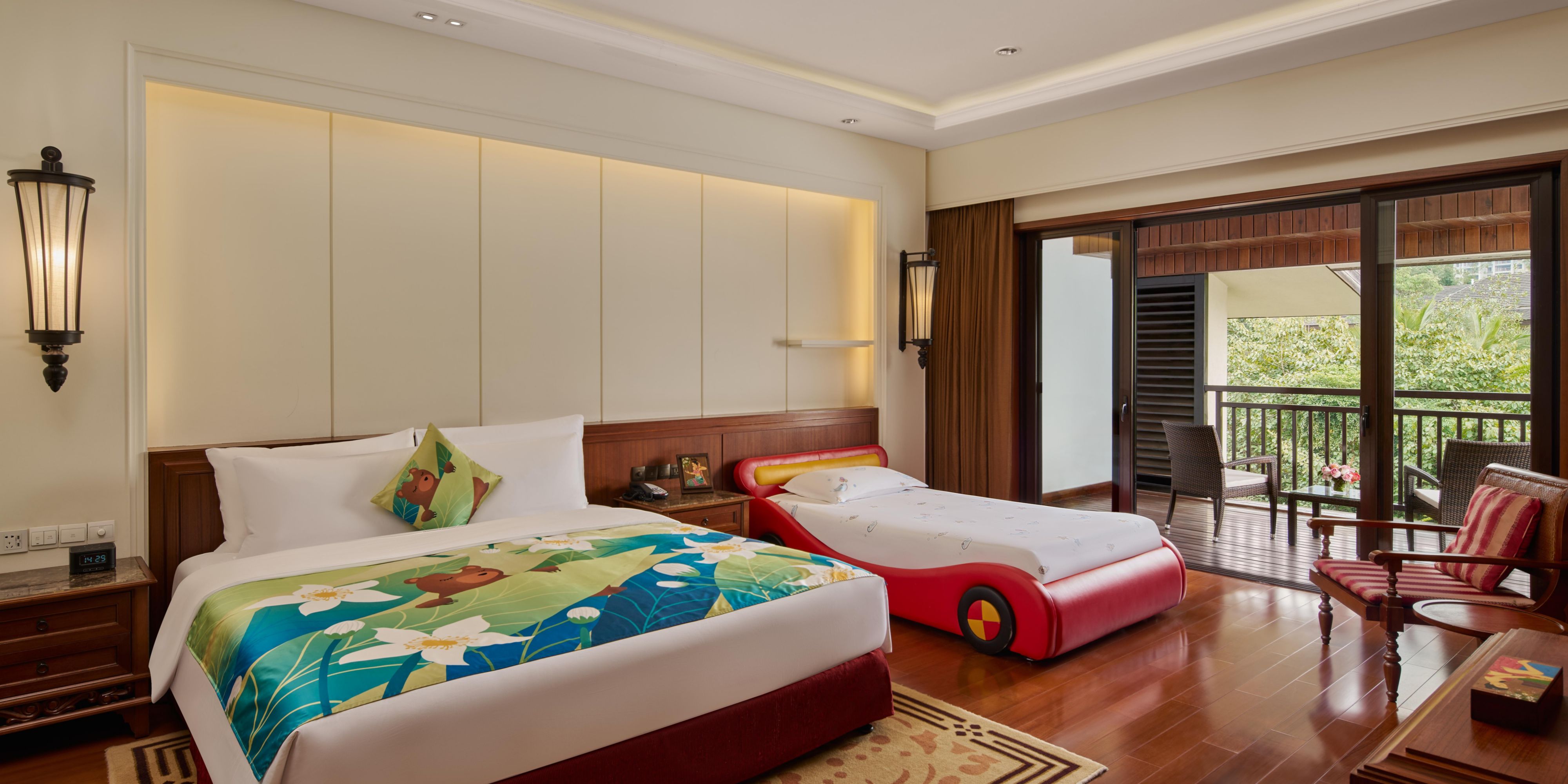 2 Bedroom Suite Kids Theme