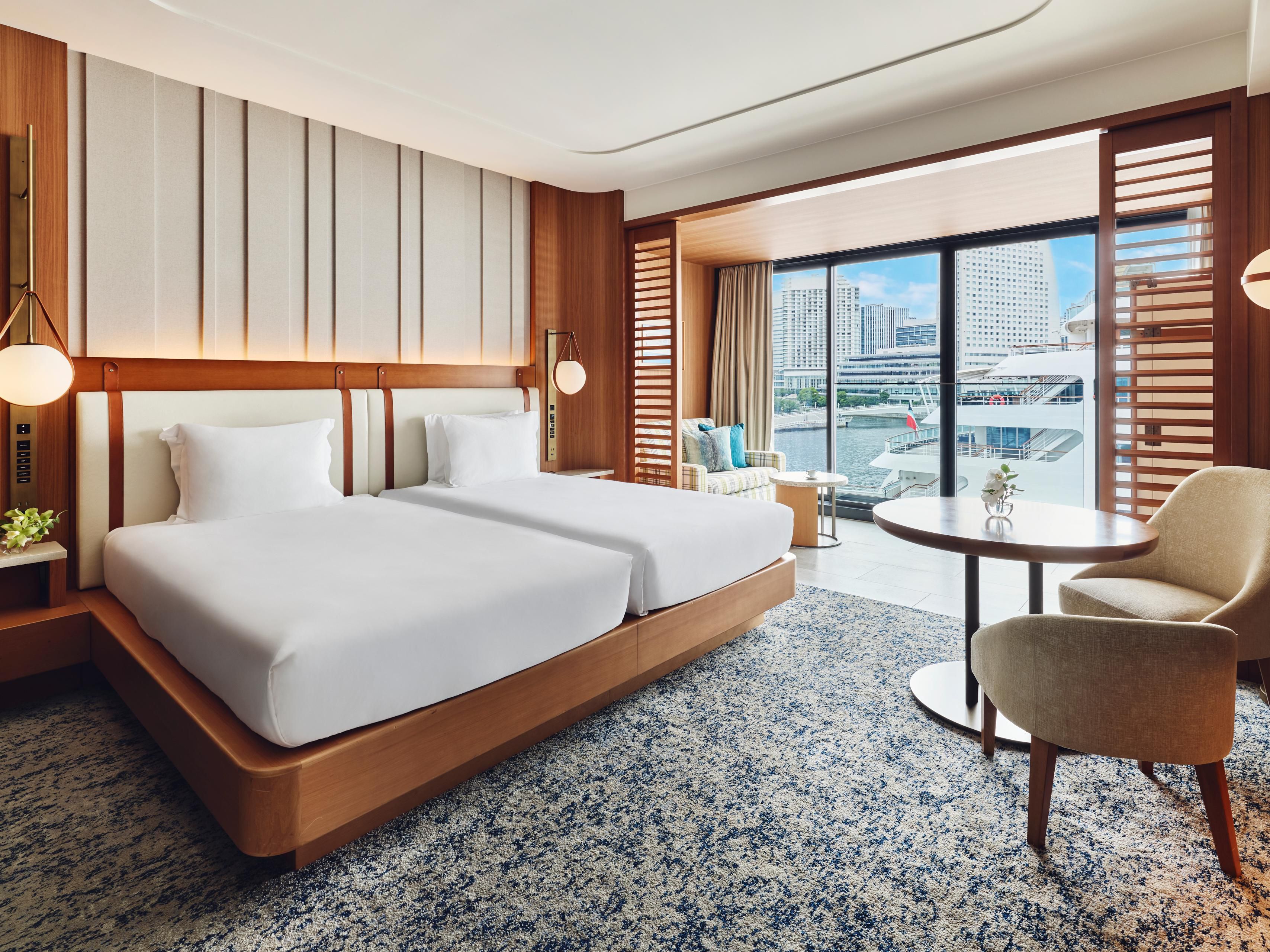 2 싱글 클래식 클럽 라운지 IHG One Rewards Access 미나토미라이 뷰 (Single Classic Club Lounge IHG One Rewards Access Minatomirai View)