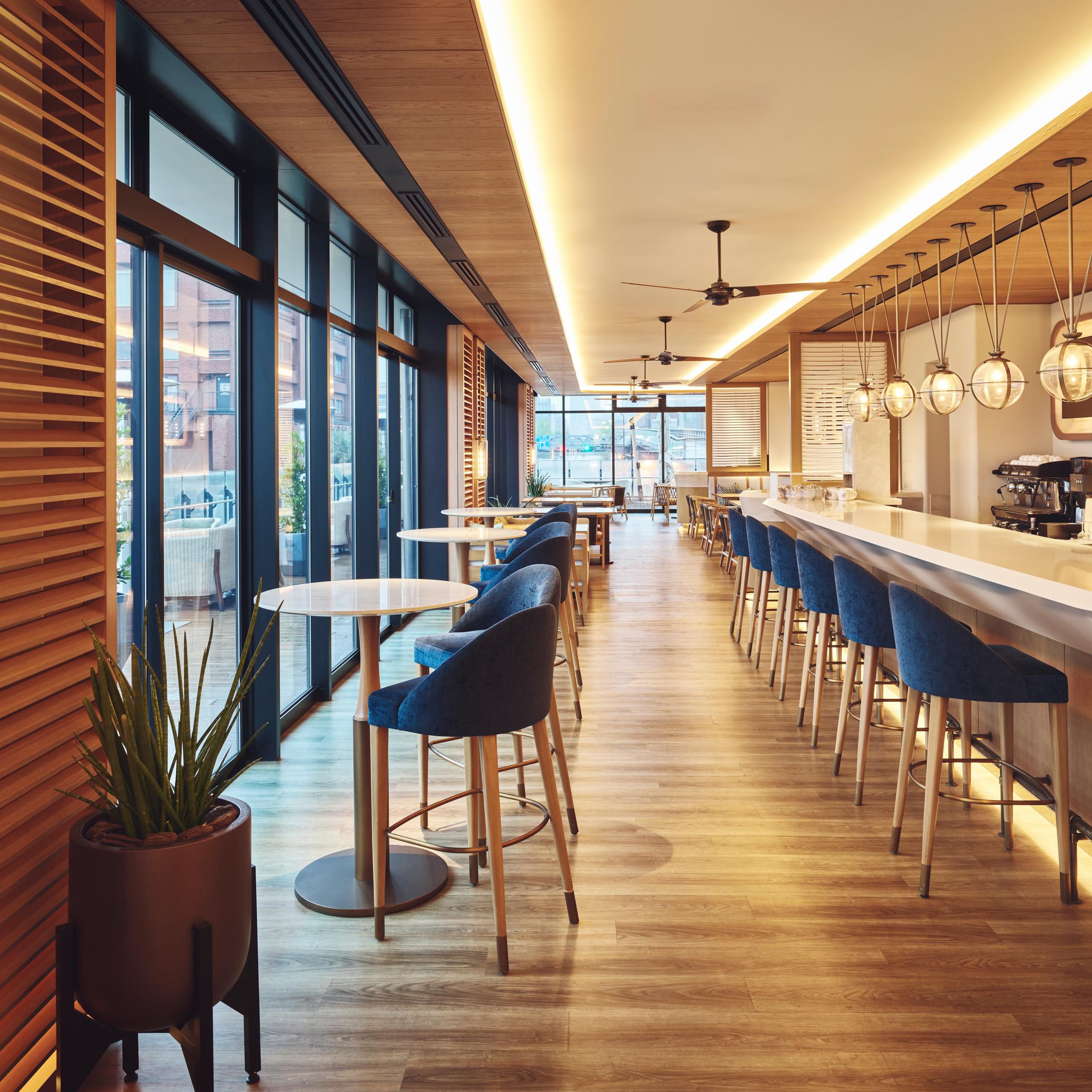 Restaurant & Bar Larboard