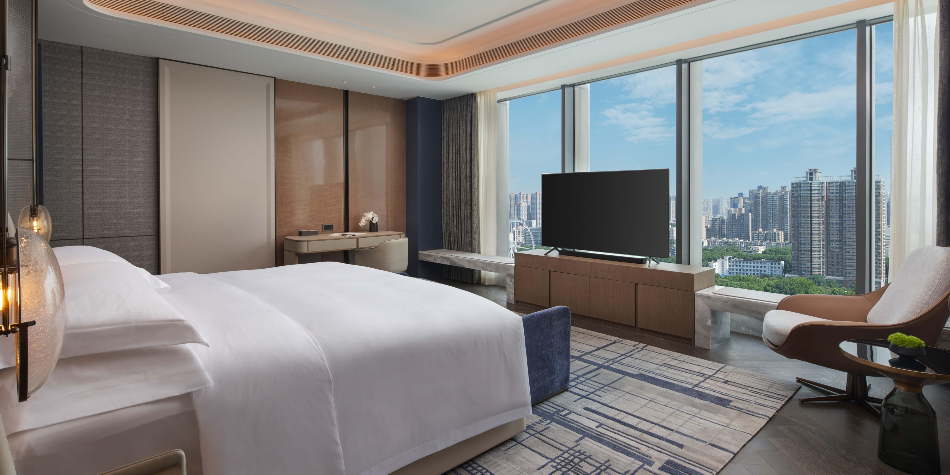 双卧套大床双床园景-1 King 2 Twin 2 Bedroom Suite Garden View