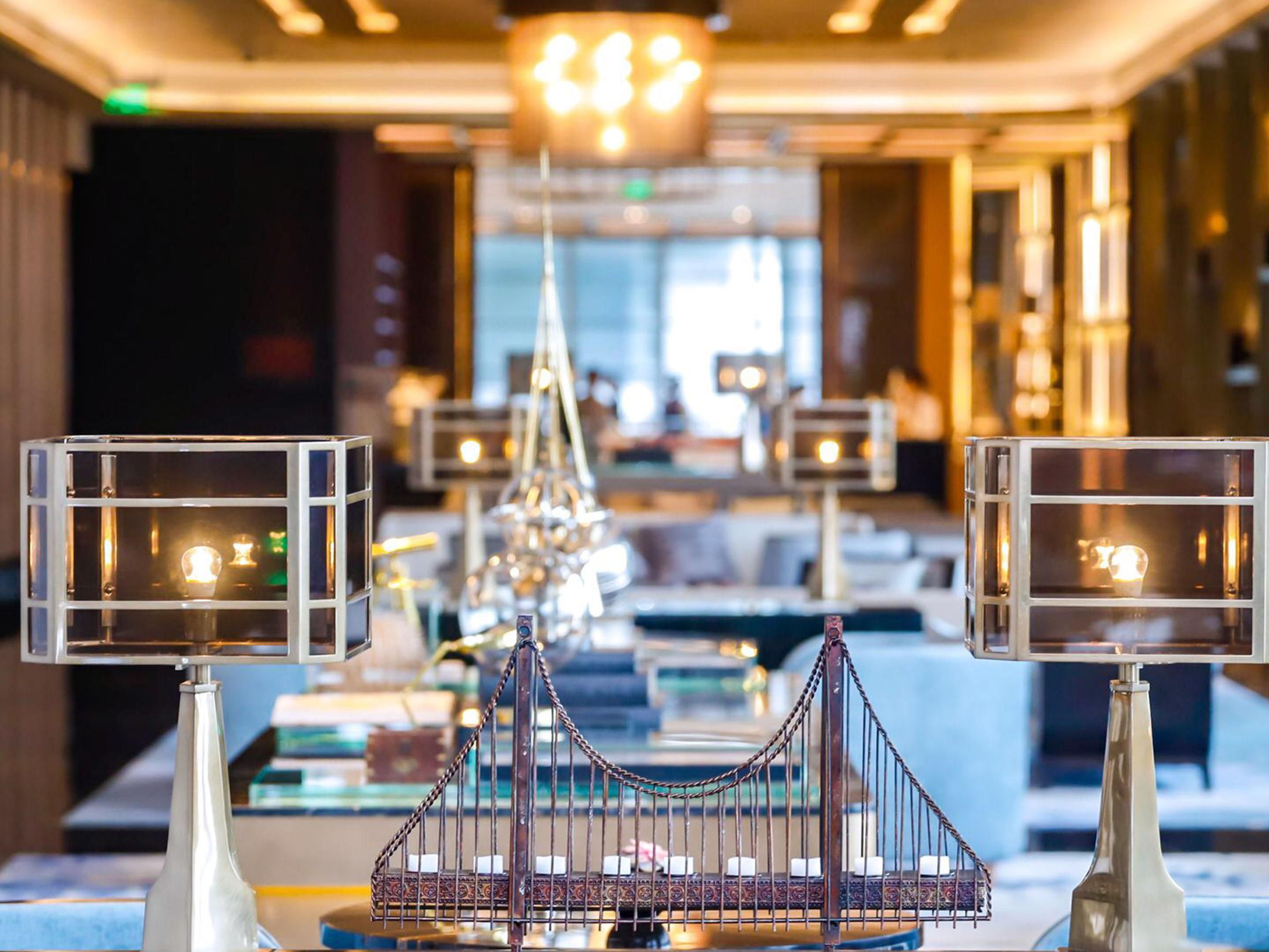 Bridge Lounge