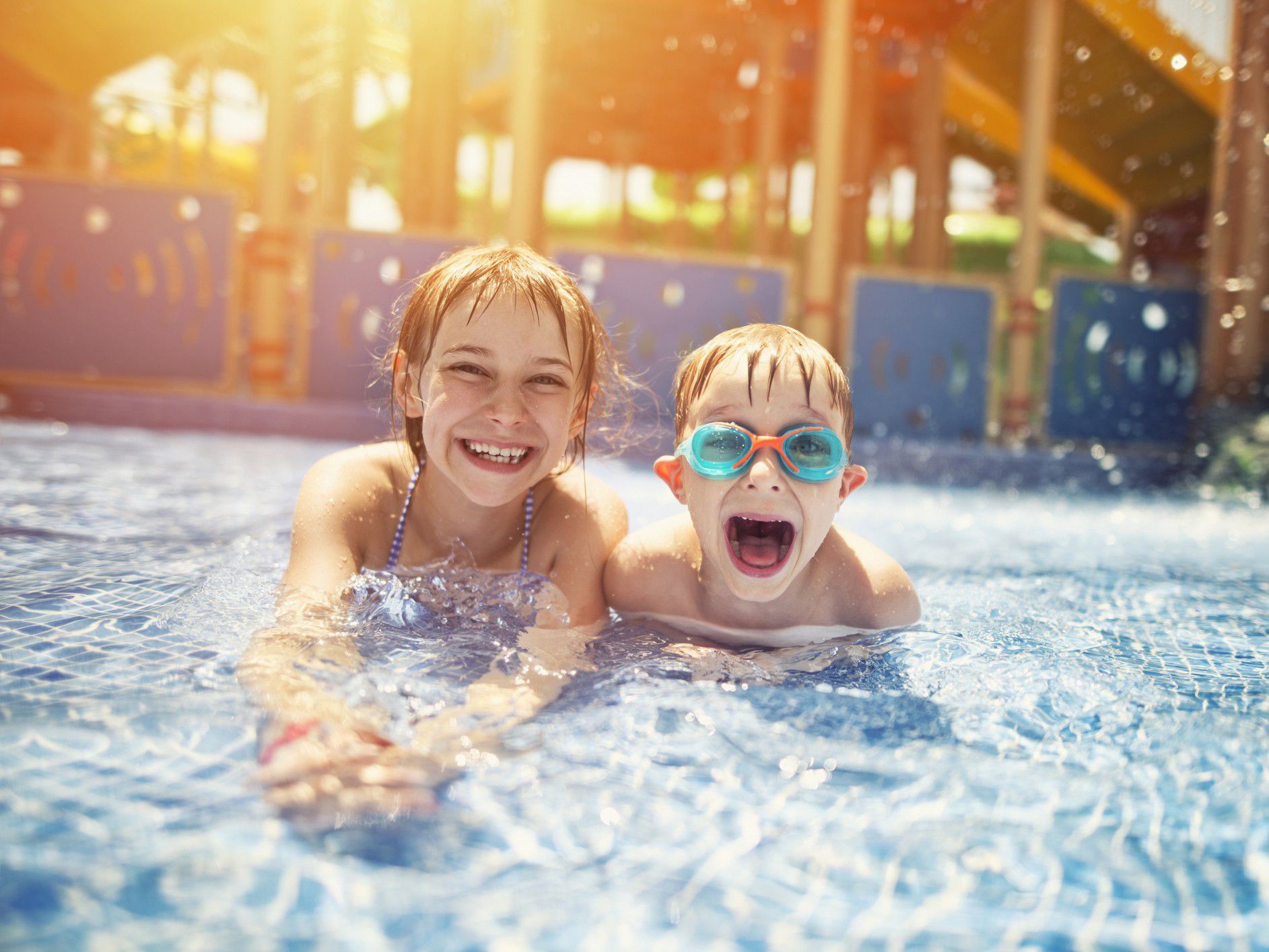 Kids playing in the water at a waterpark
