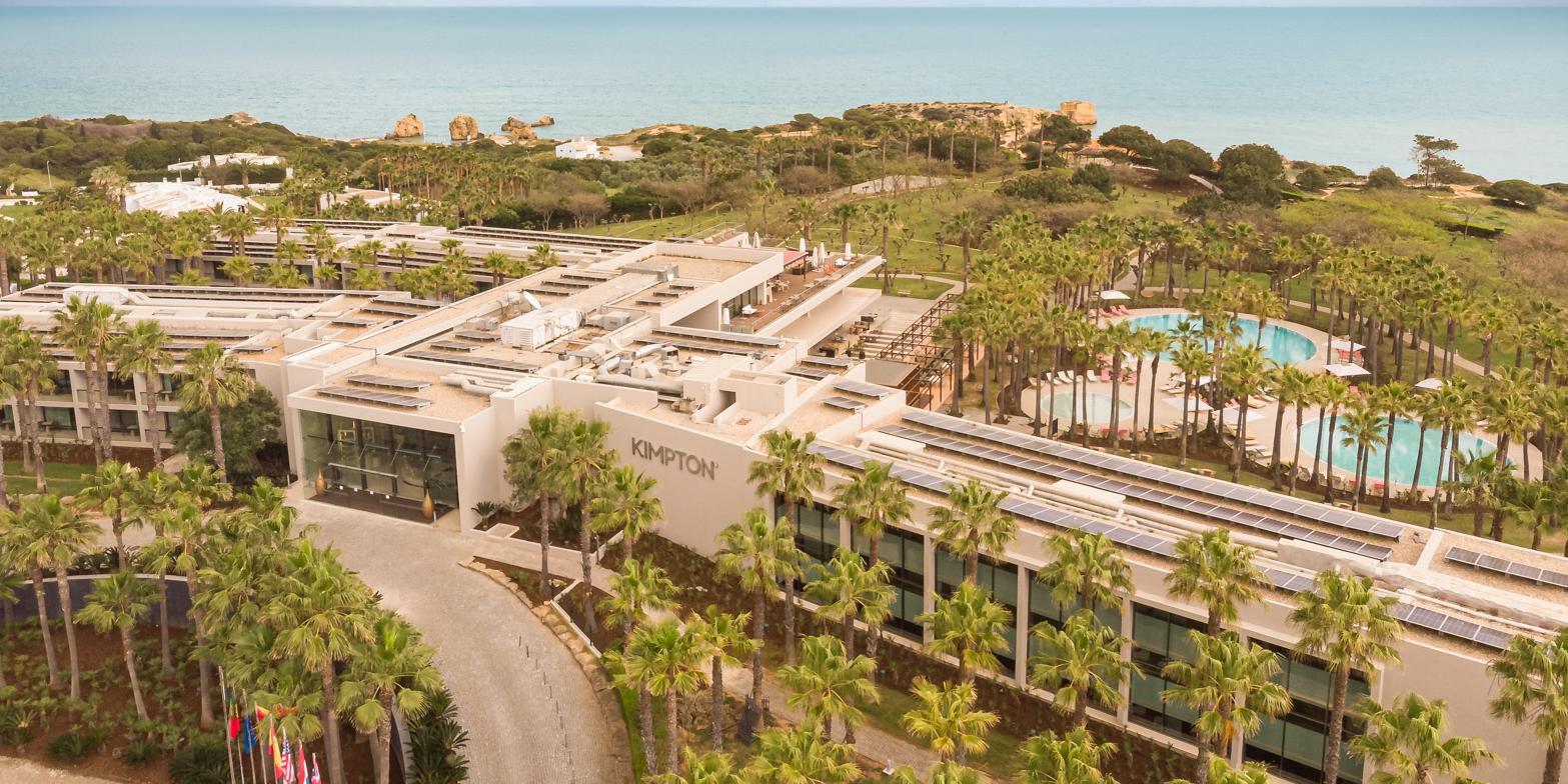$hotelInfo.mediaDetails.welcomePhotos.primaryPhoto.caption}