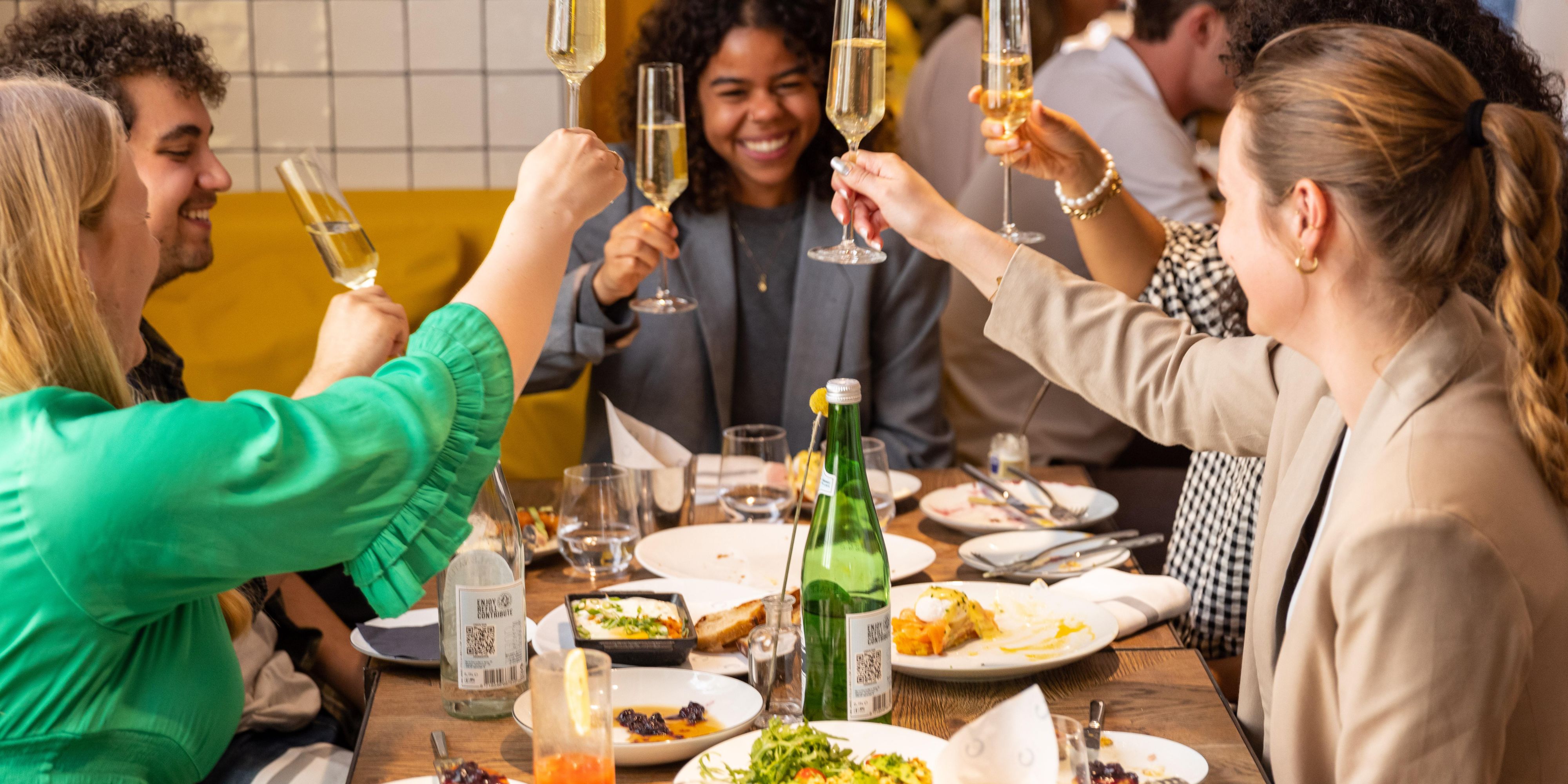 Bottoms up, brunch lovers! Broaden your brunching horizons because Celia is introducing Bottomless Brunch. Whether you’re in it for the blueberry pancakes or the much-loved egg buns, you’re sure to find something here to satisfy everyone – alongside as many Mimosa’s, Bloody Marys and prosecco’s as you can handle.
