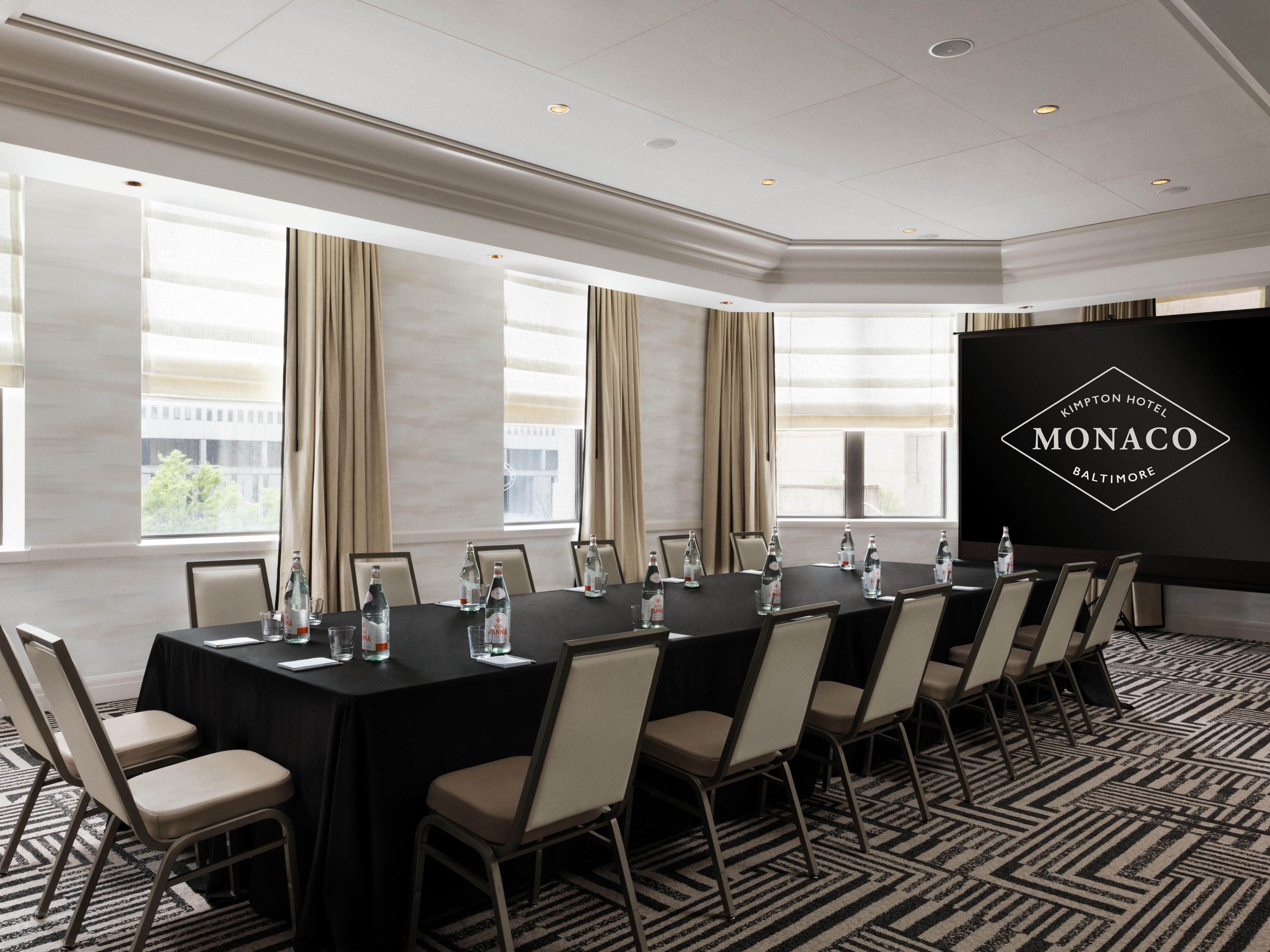 Caracas Meeting Room