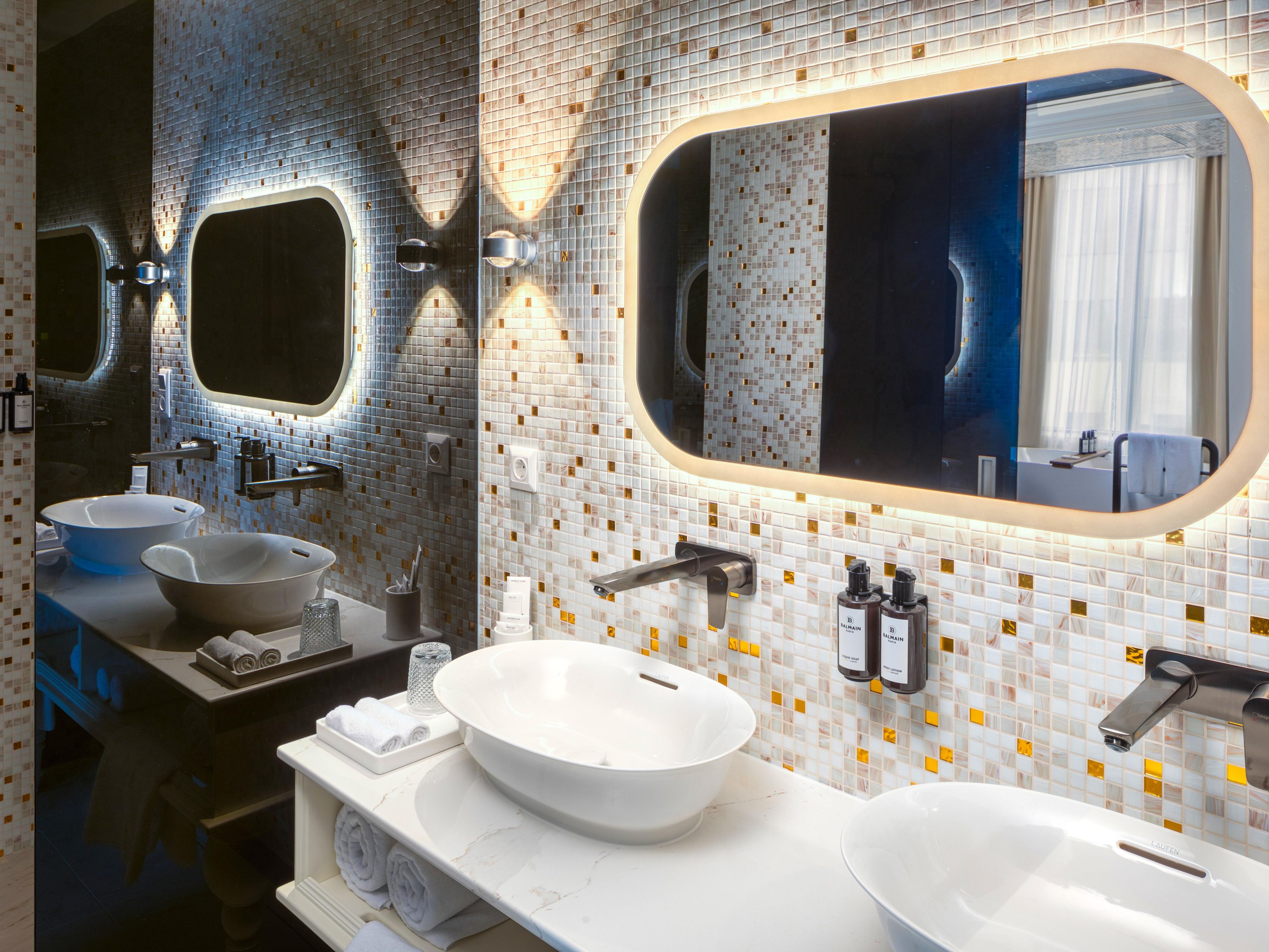 Bathroom of the Cosmos Suite 