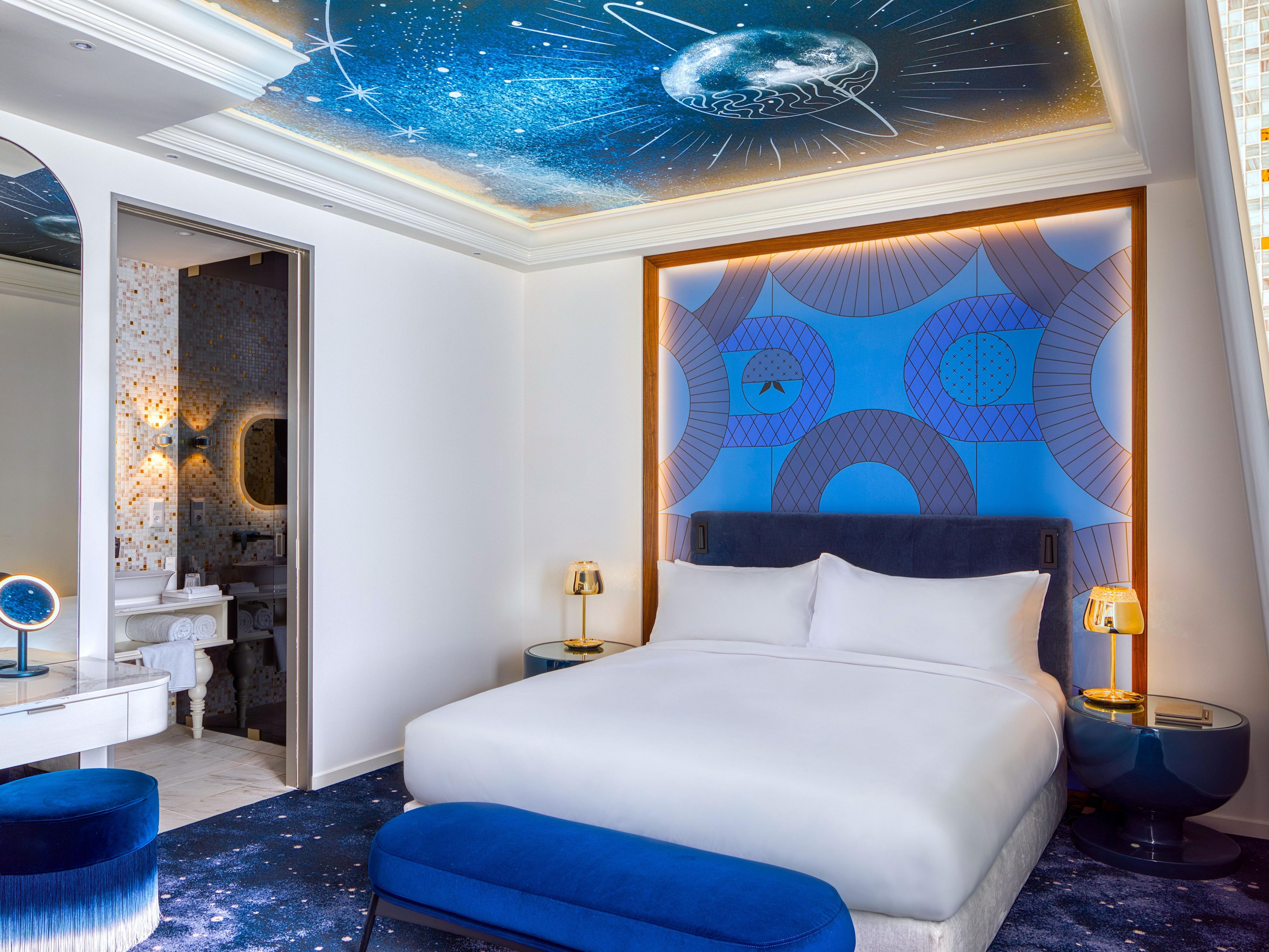 Kimpton BEM Budapest Cosmos Suite Bedroom