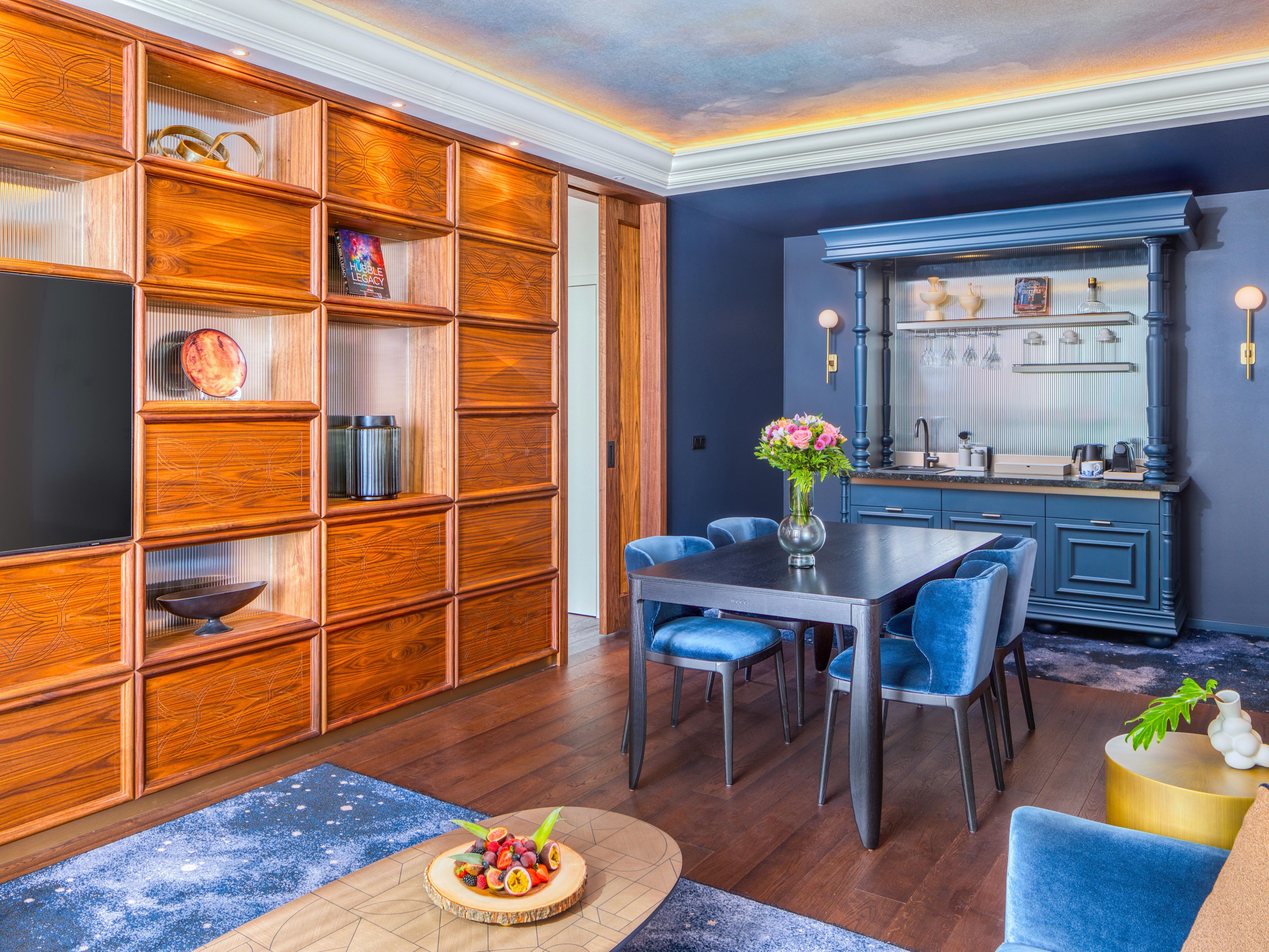 Living room of the Observatory Suite