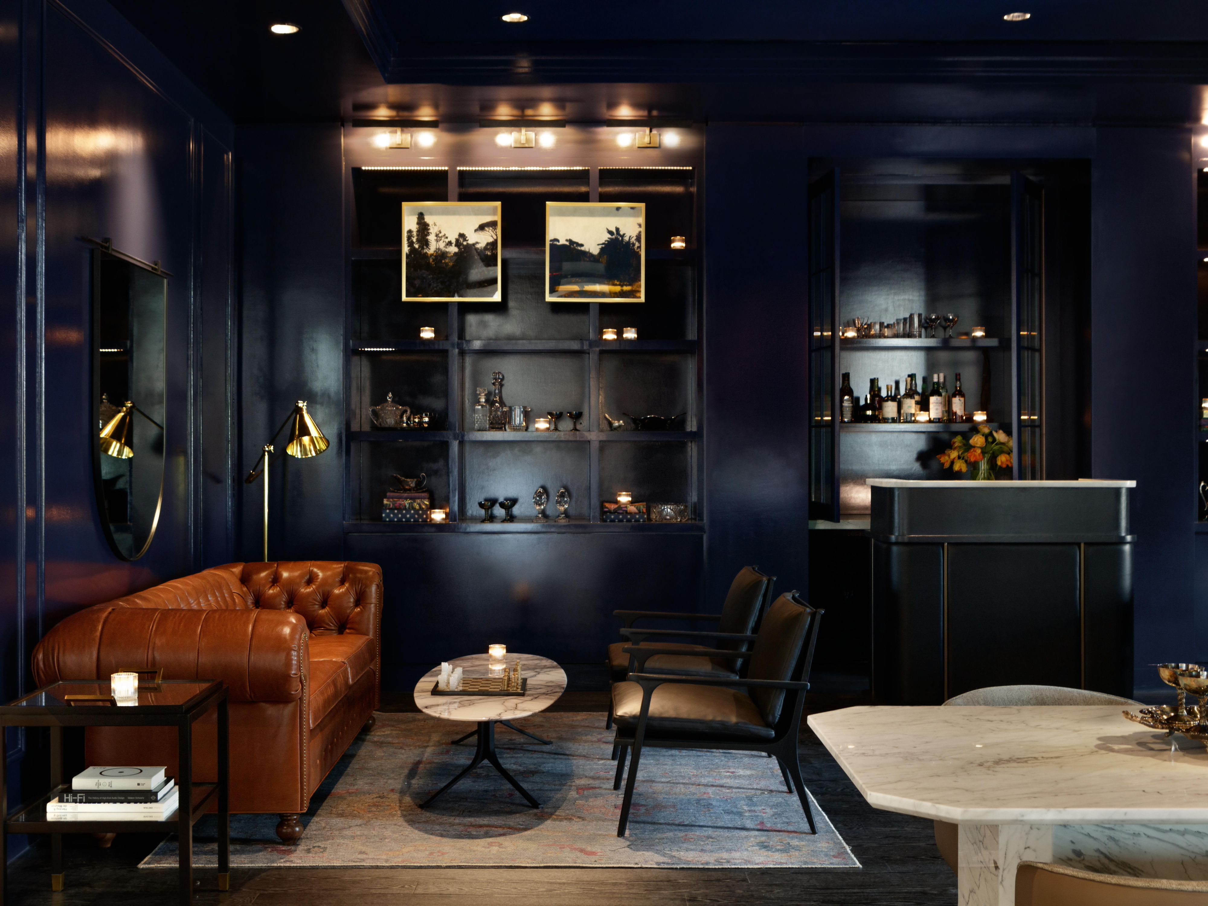 Kimpton The Forum Hotel Library