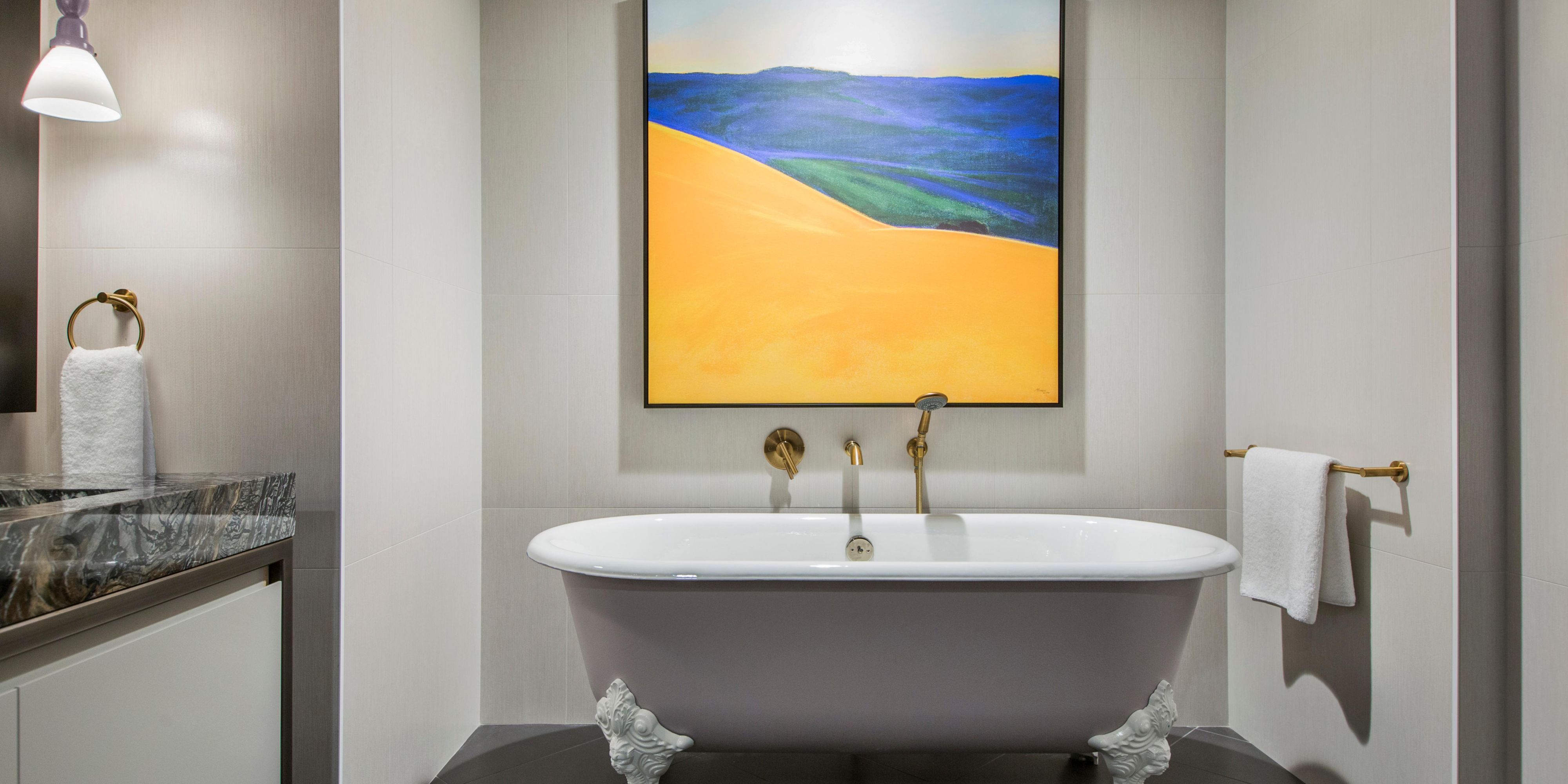 Guest Bathroom - Presidential Suite