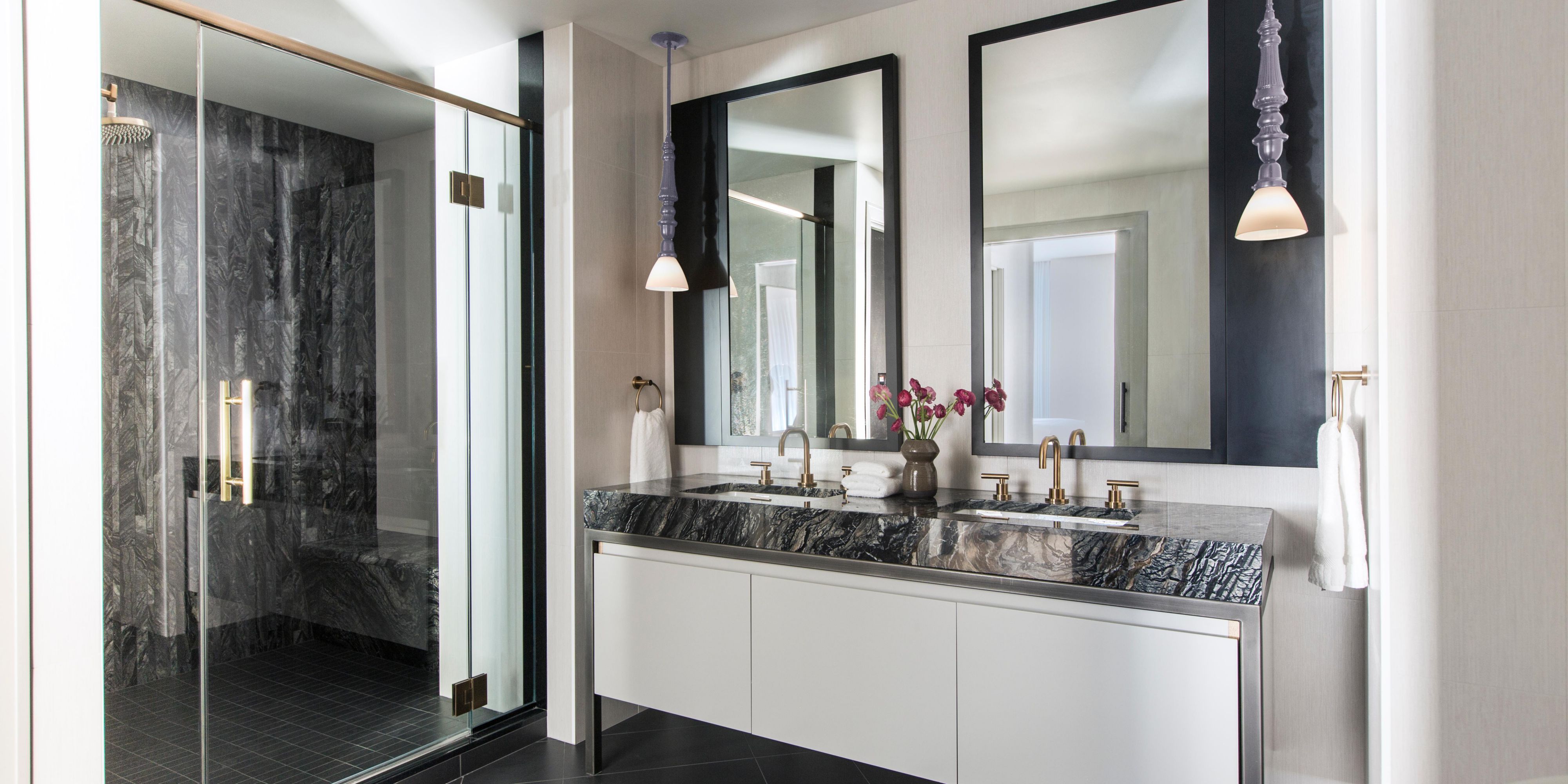 Guest Bathroom - Presidential Suite