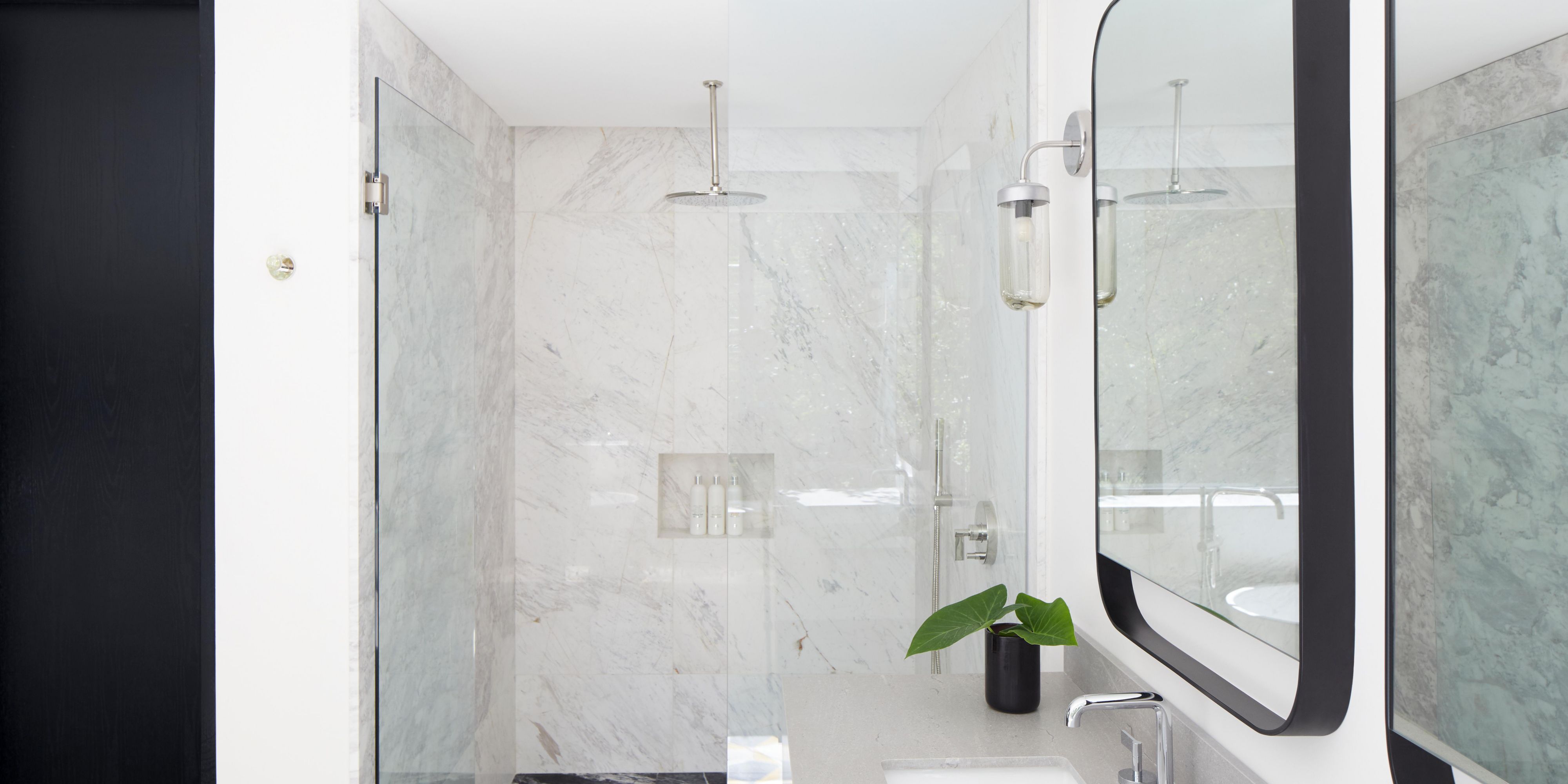 Spacious bath featuring elegant design