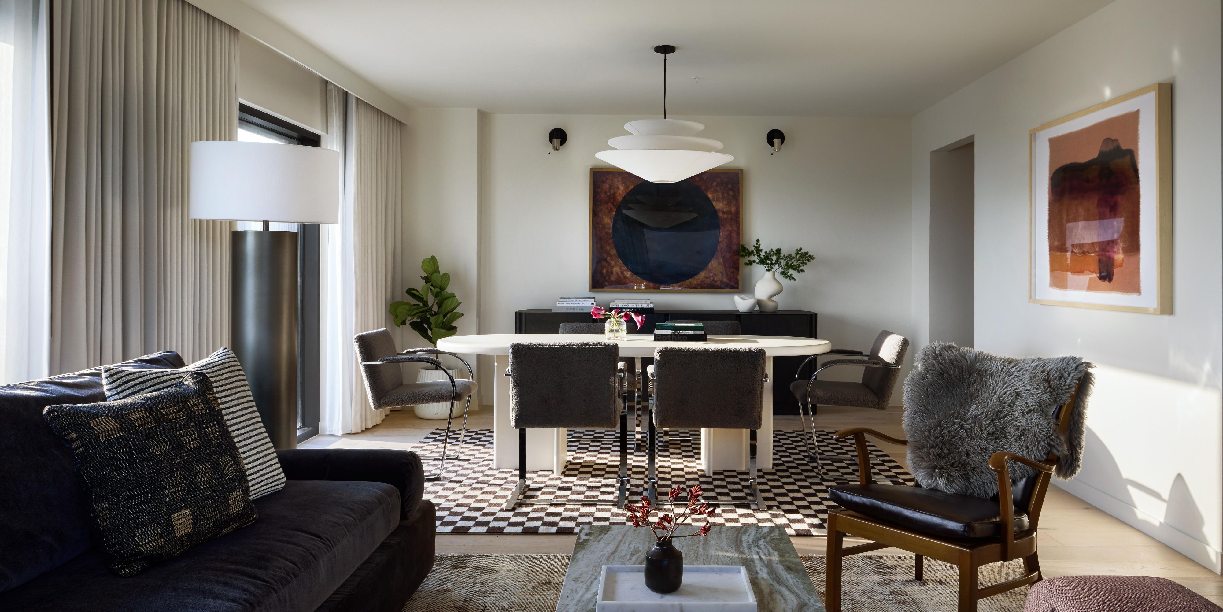 785 sqft Suite with living and dining areas