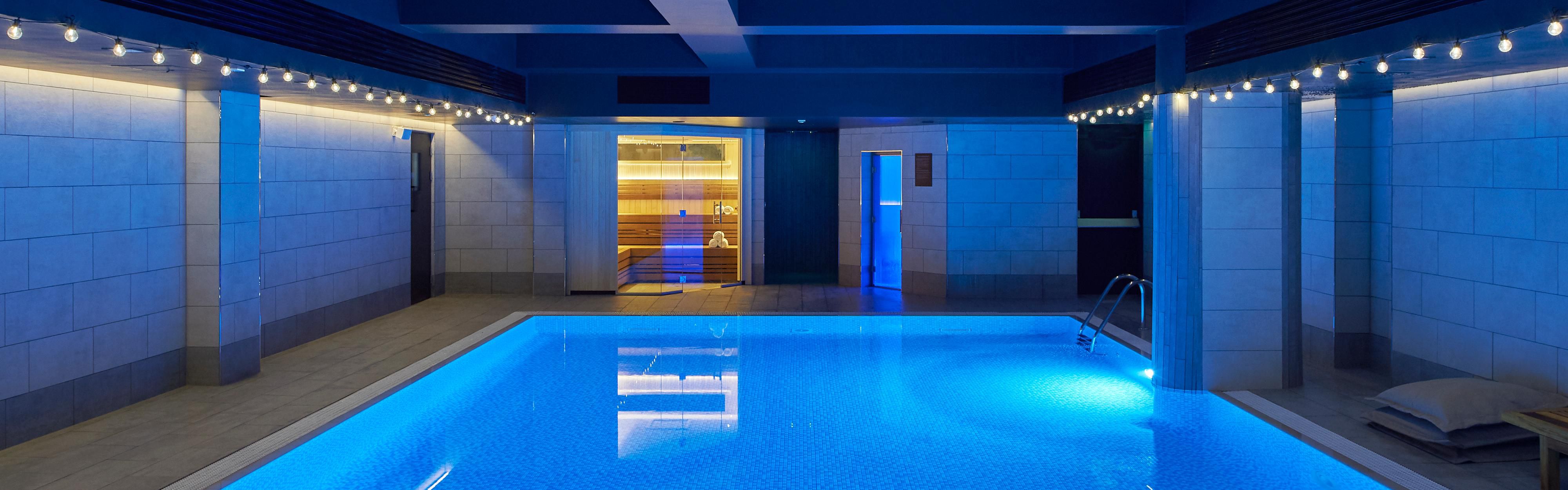 Spend your morning workouts in our 12 meter mood-lit pool