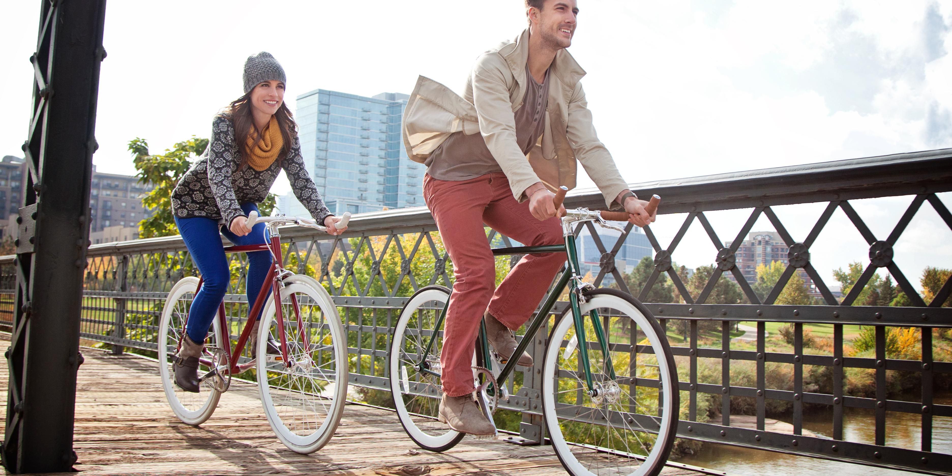 Perfectly located in the heart of the city, borrow a bike and explore what Frankfurt has to offer. Find inspiration at the Frankfurt Museum Embankment, or gaze over stunning skyline views from the bridge of the river Main. 