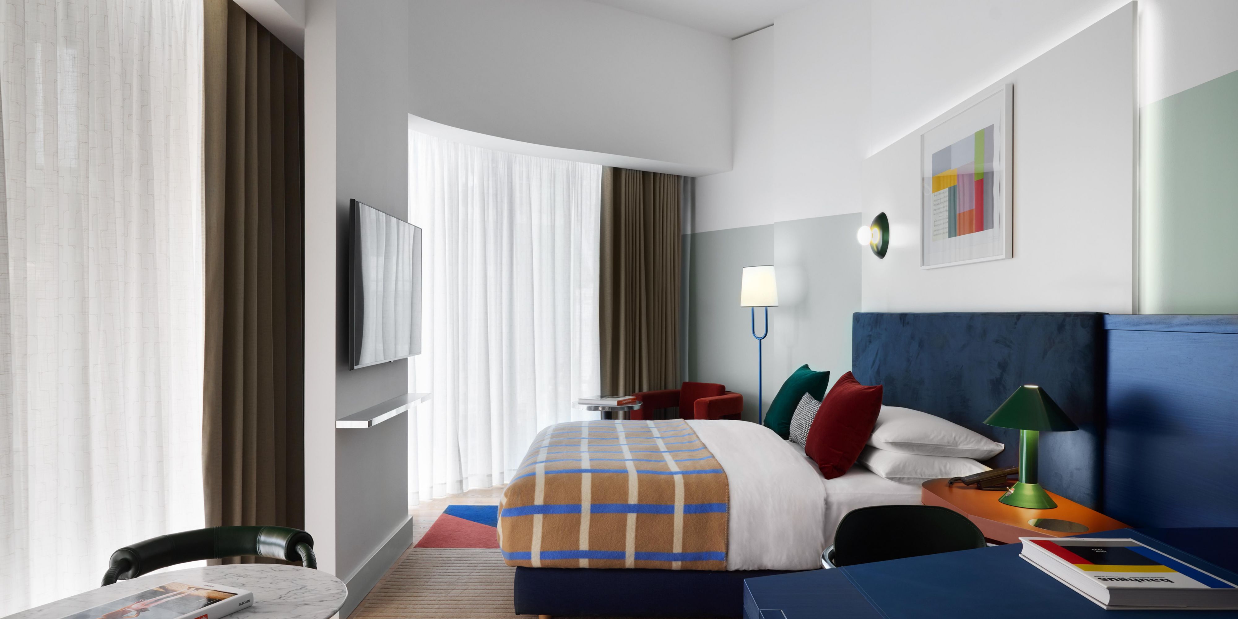 สถานที่พักผ่อนอันทันสมัยของเรา ที่ซึ่งสไตล์มาบรรจบกับพื้นที่กว้างขวางและความสะดวกสบาย