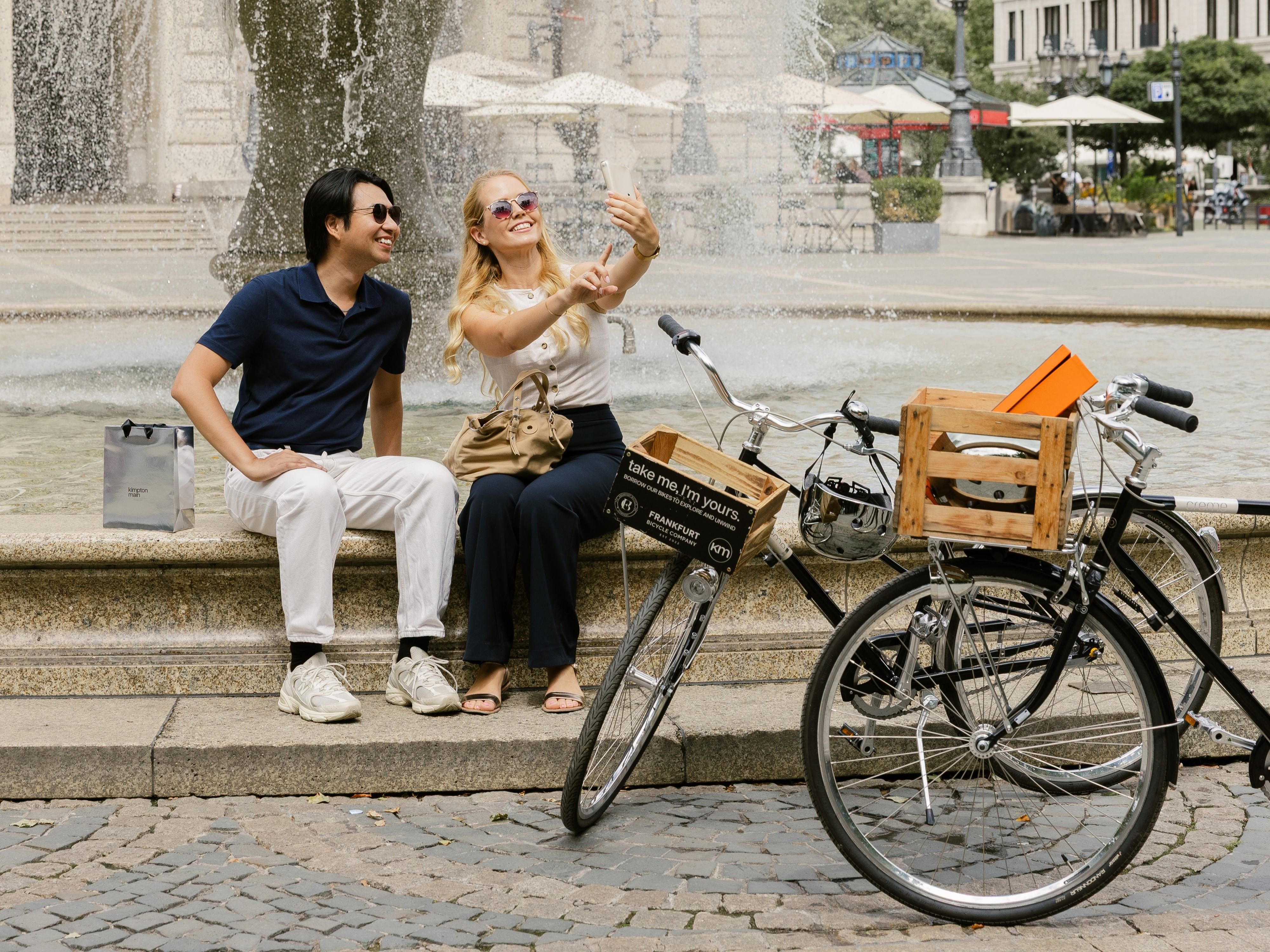 A couple sightseeing on bikes