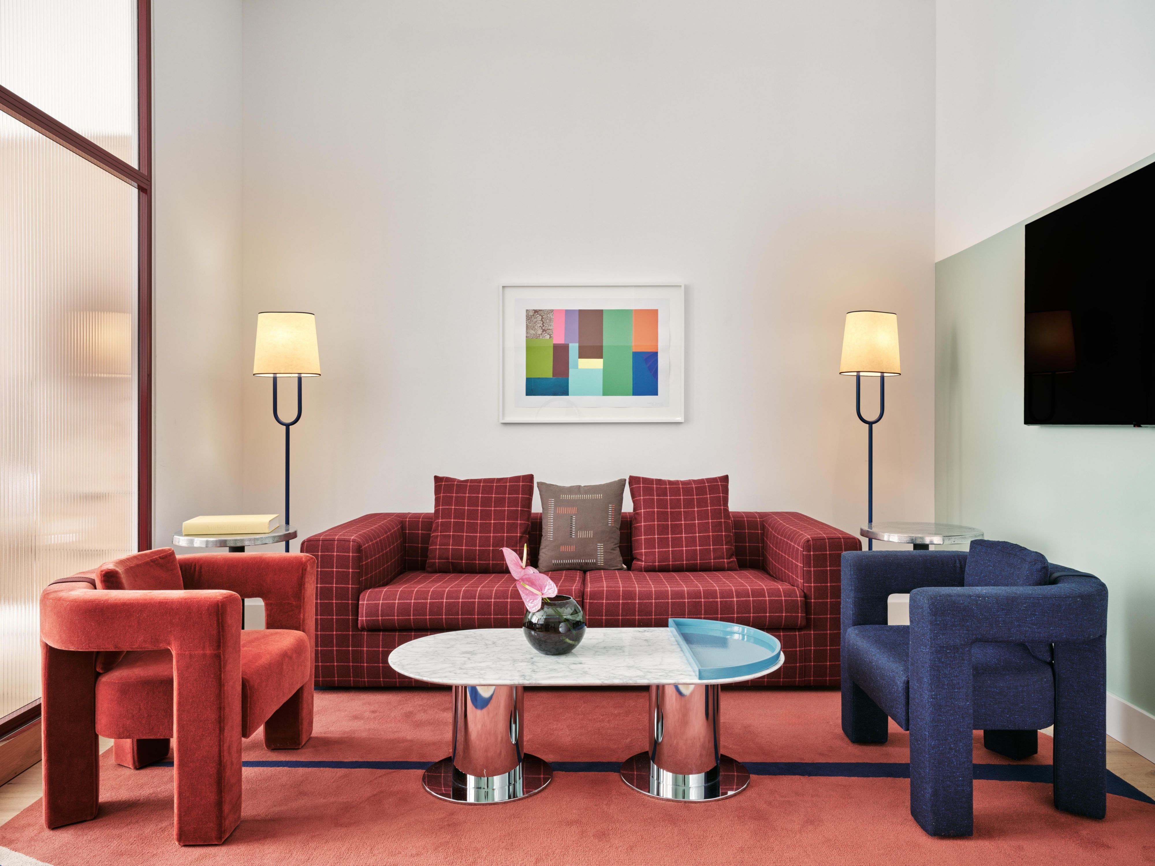 Immerse yourself in high-end luxury and contemporary comfort.