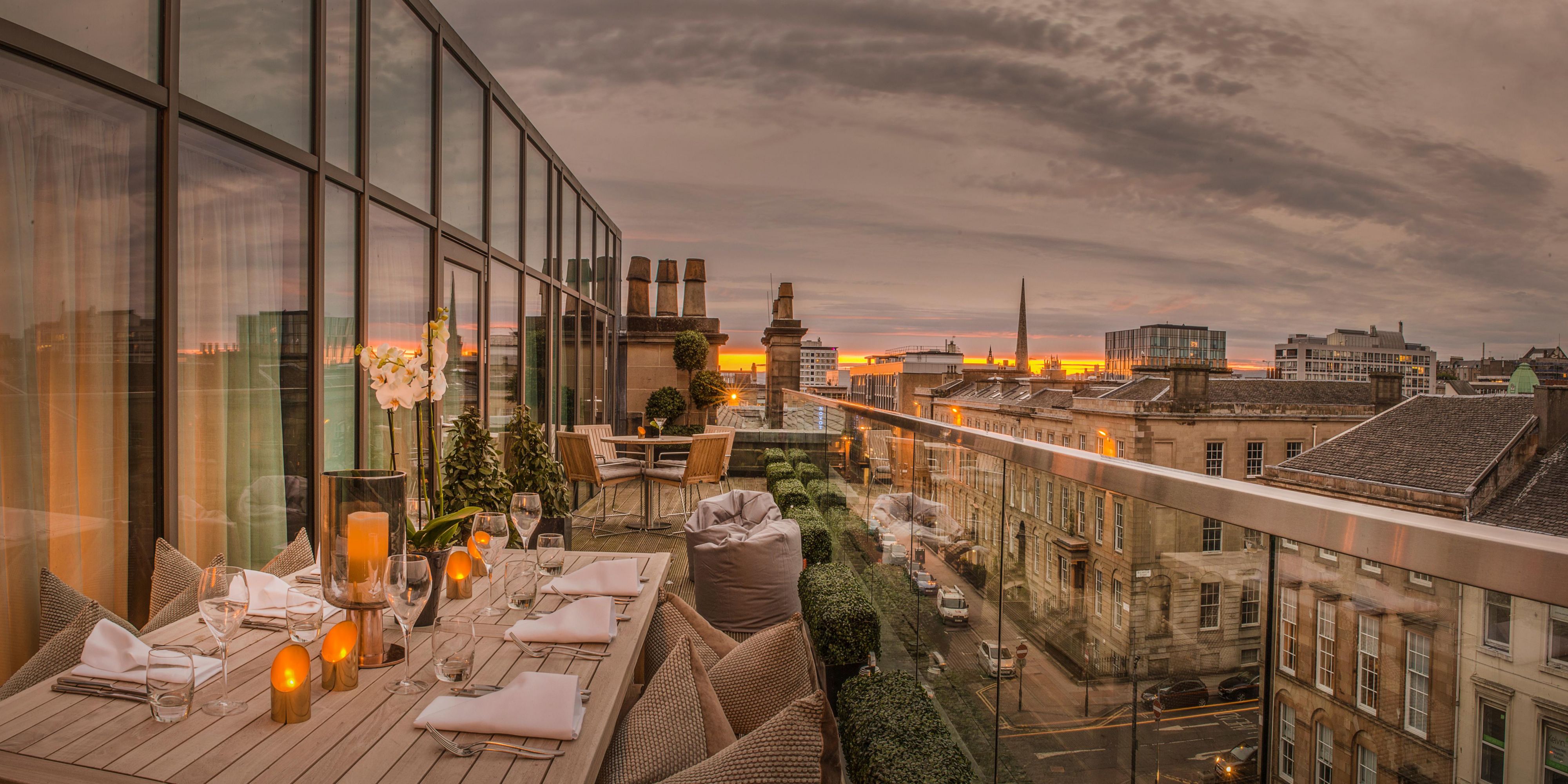 A residential development from the 1820s, Blythswood Square was initially home to wealthy merchants before becoming the headquarters of the Royal Scottish Automobile Club. The picturesque private gardens and gorgeous Georgian architecture make it the ideal spot for a charmed getaway right in Glasgow’s city centre.