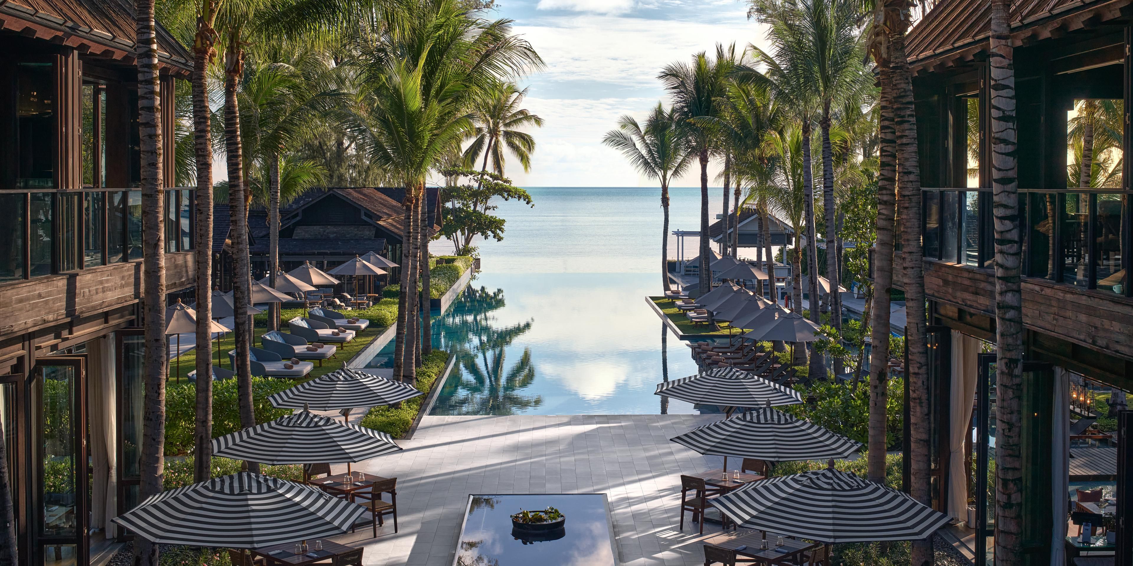 Extending the length of our resort, seamlessly merging into the waters of Choeng Mon, our pool comes with ocean views and welcomes water and lounging lovers of all ages. Grab a cocktail poolside at Shades Pool Bar or refresh your palate from our signature menu at FishHouse, just steps away.