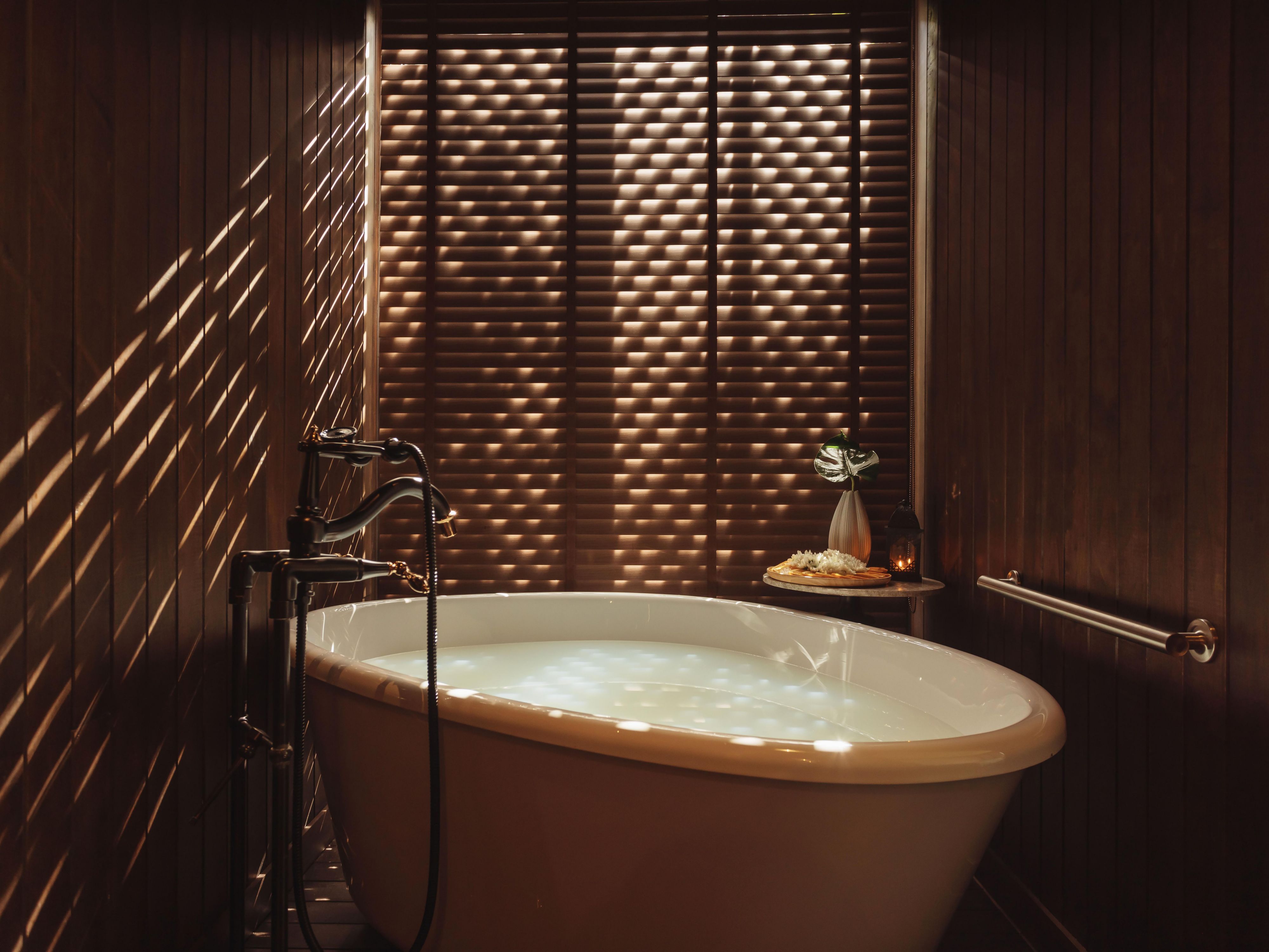 Kimpton Kitalay Samui Spa Bathtub