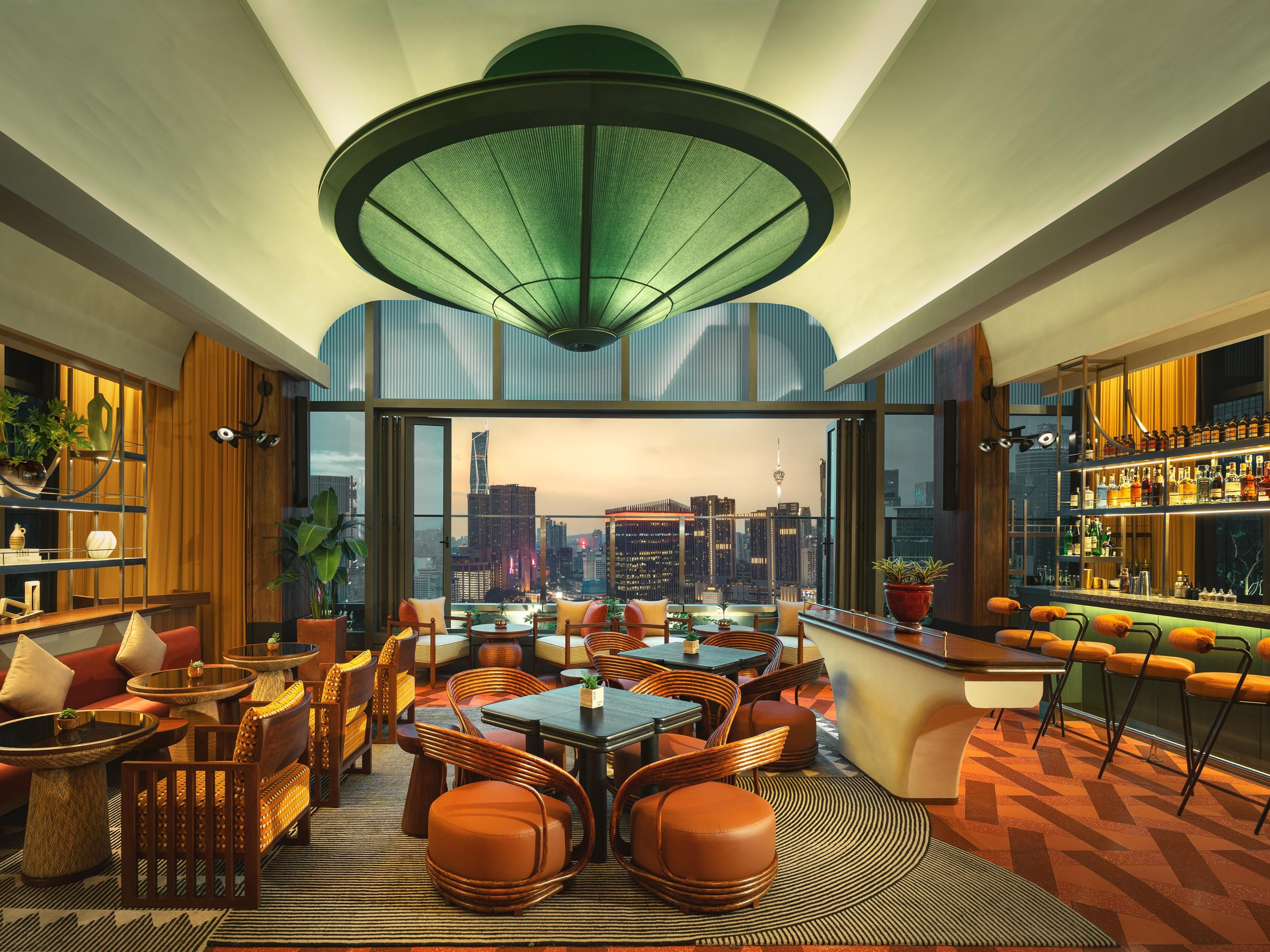 Four Siblings Rooftop Bar & Lounge