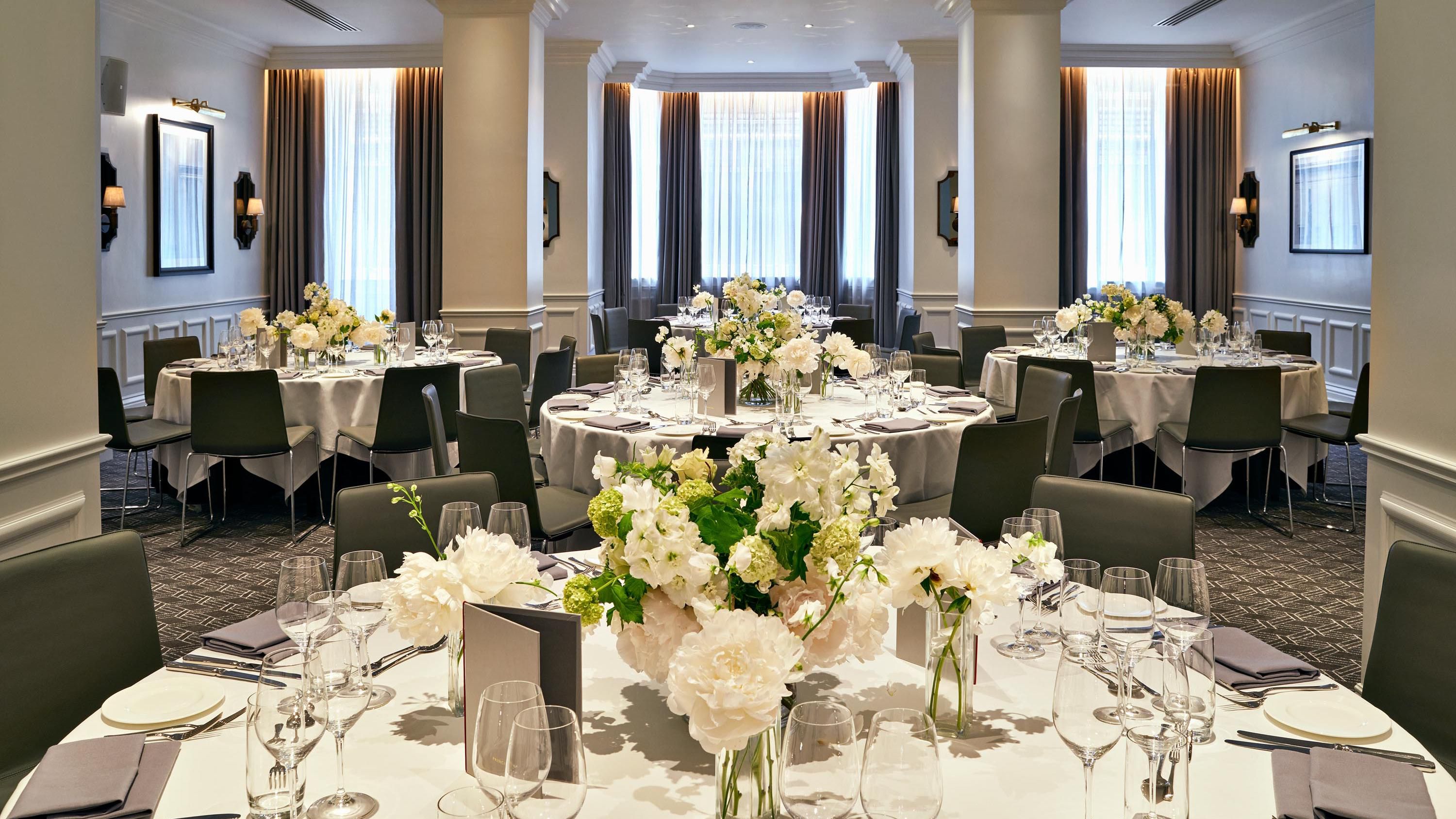Keynes meeting space at Kimpton Fitzroy London