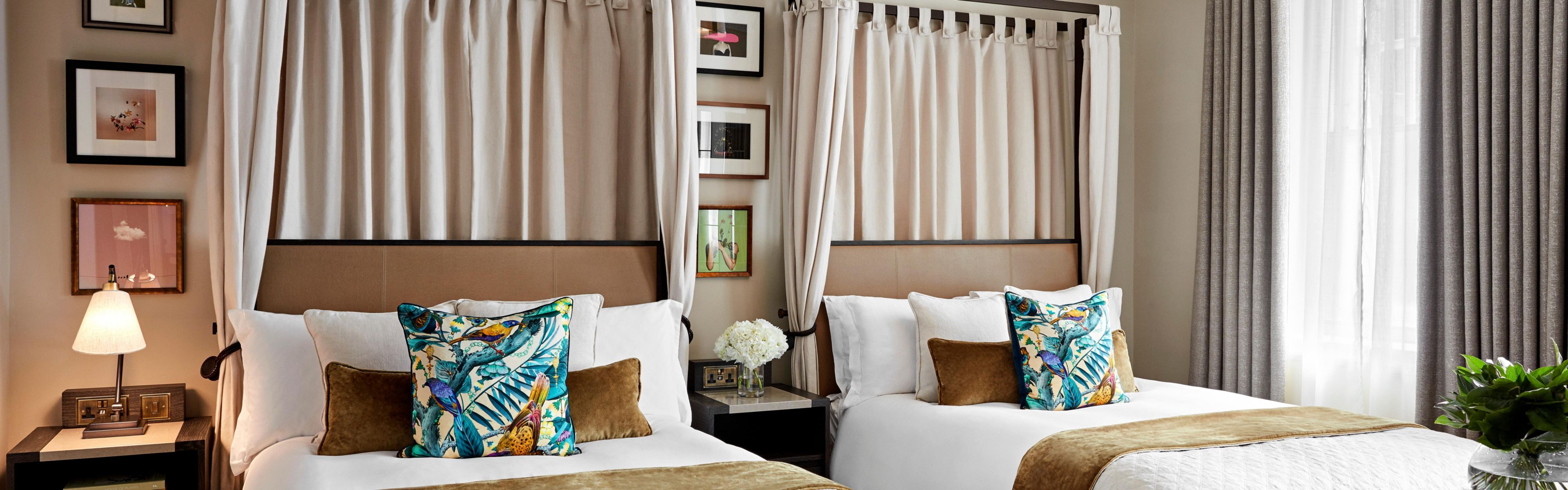 Guest room with two double beds