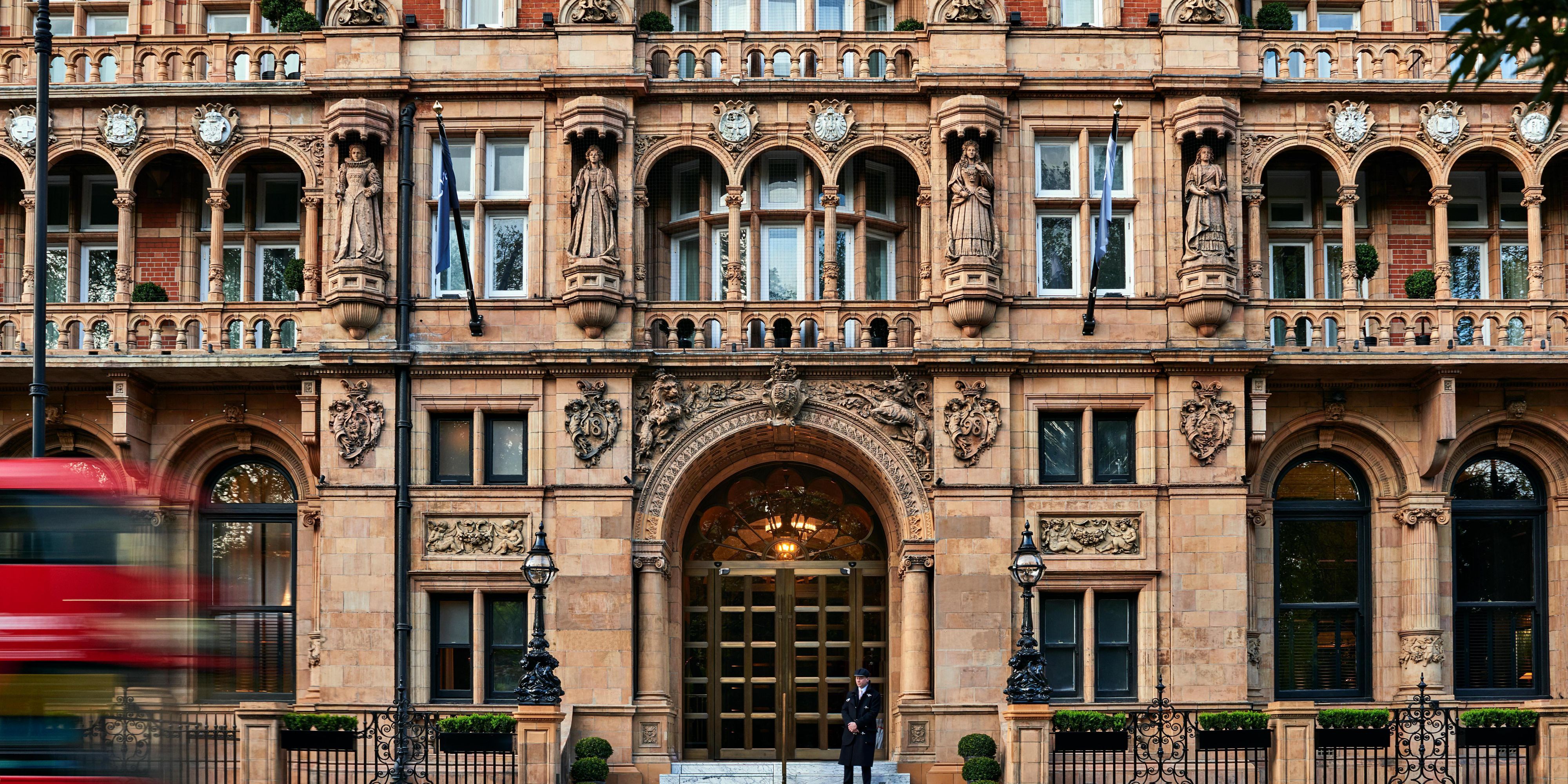 Dreaming of a London escape? For one week only, IHG One Rewards members will save up to 30% on their next stay. Simply book by 4th May and stay between 3 May and 30 June to make the most of this last-minute offer!