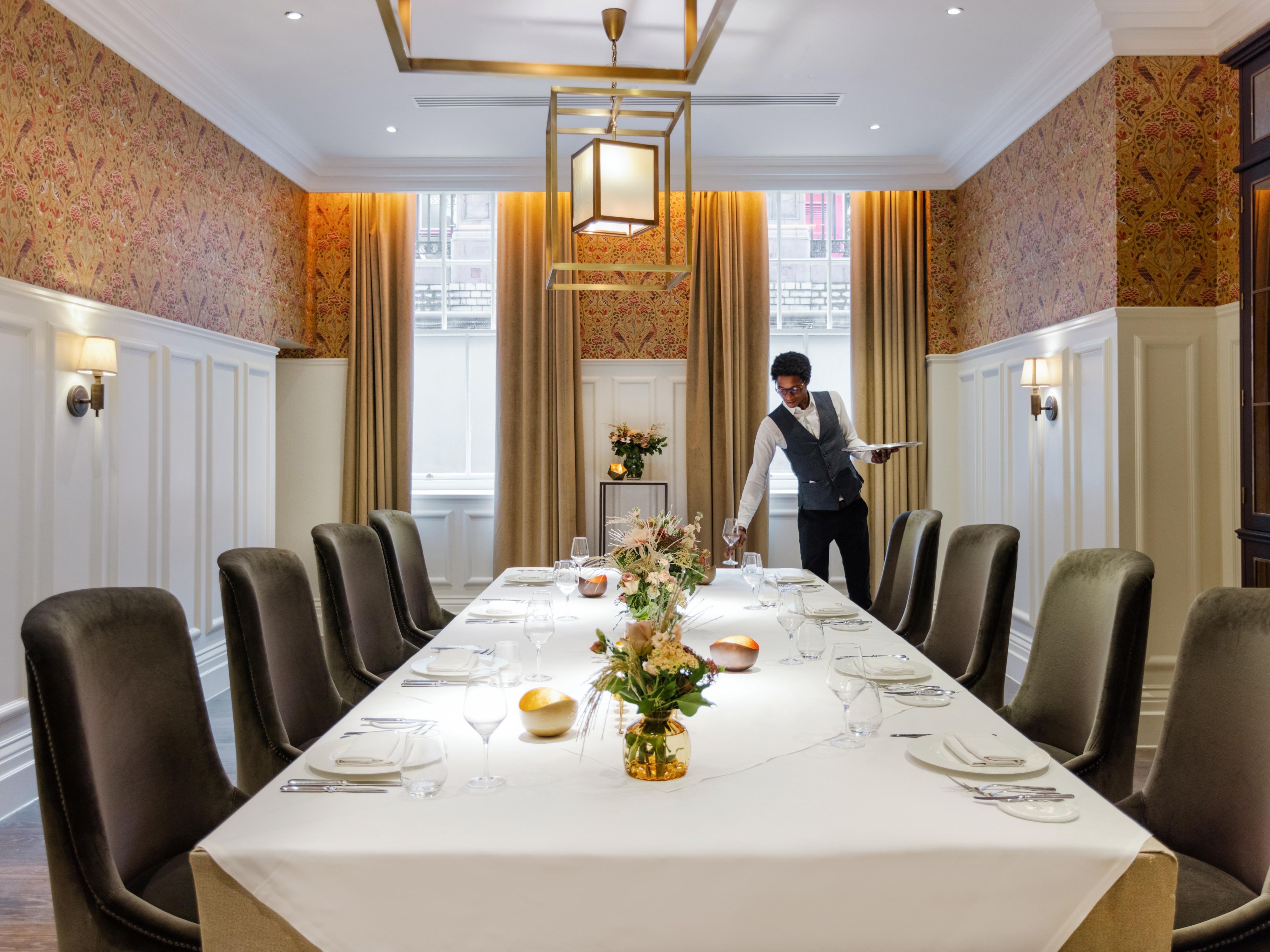 Private dining bell room