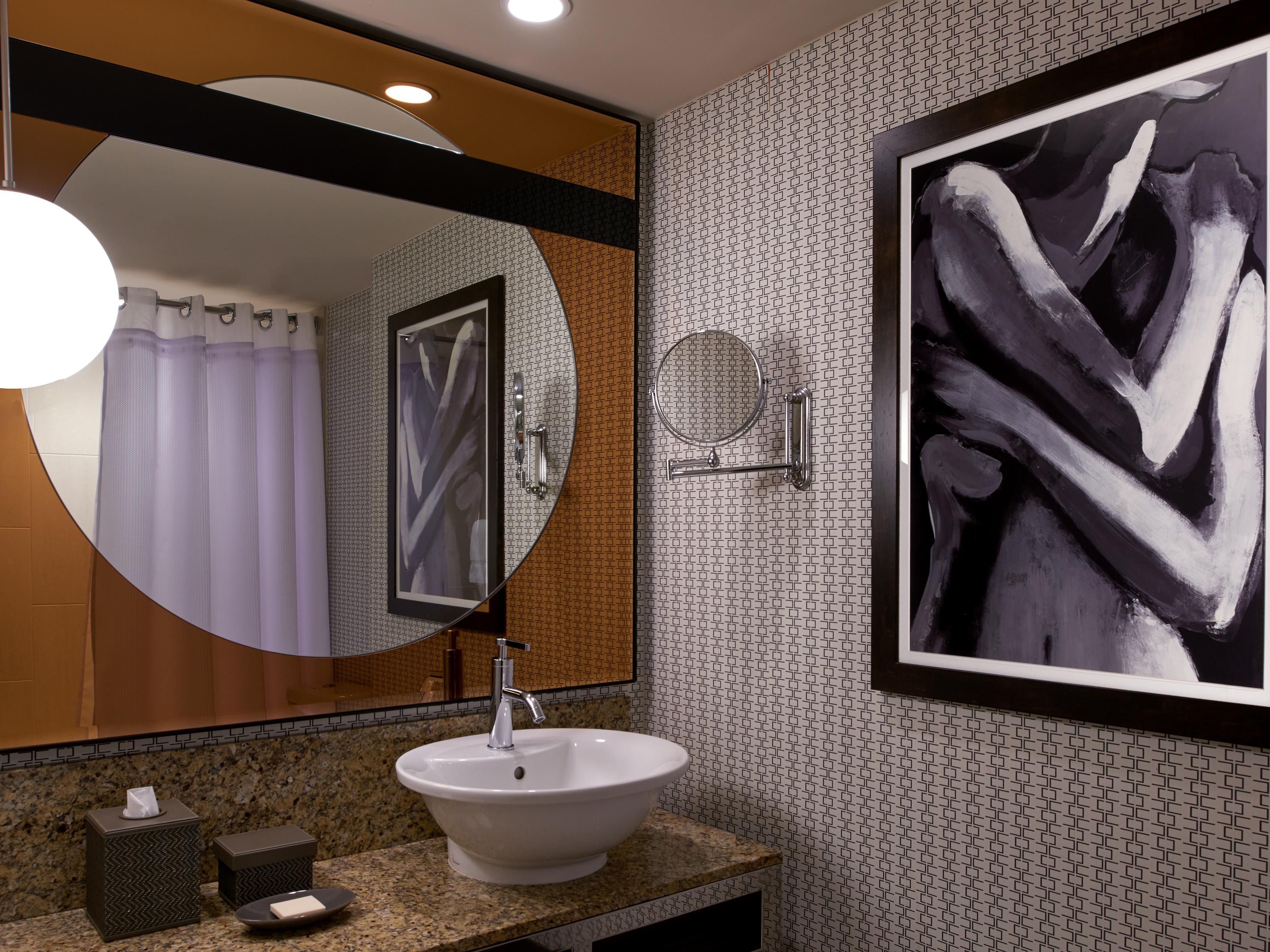 Guestroom Bathroom