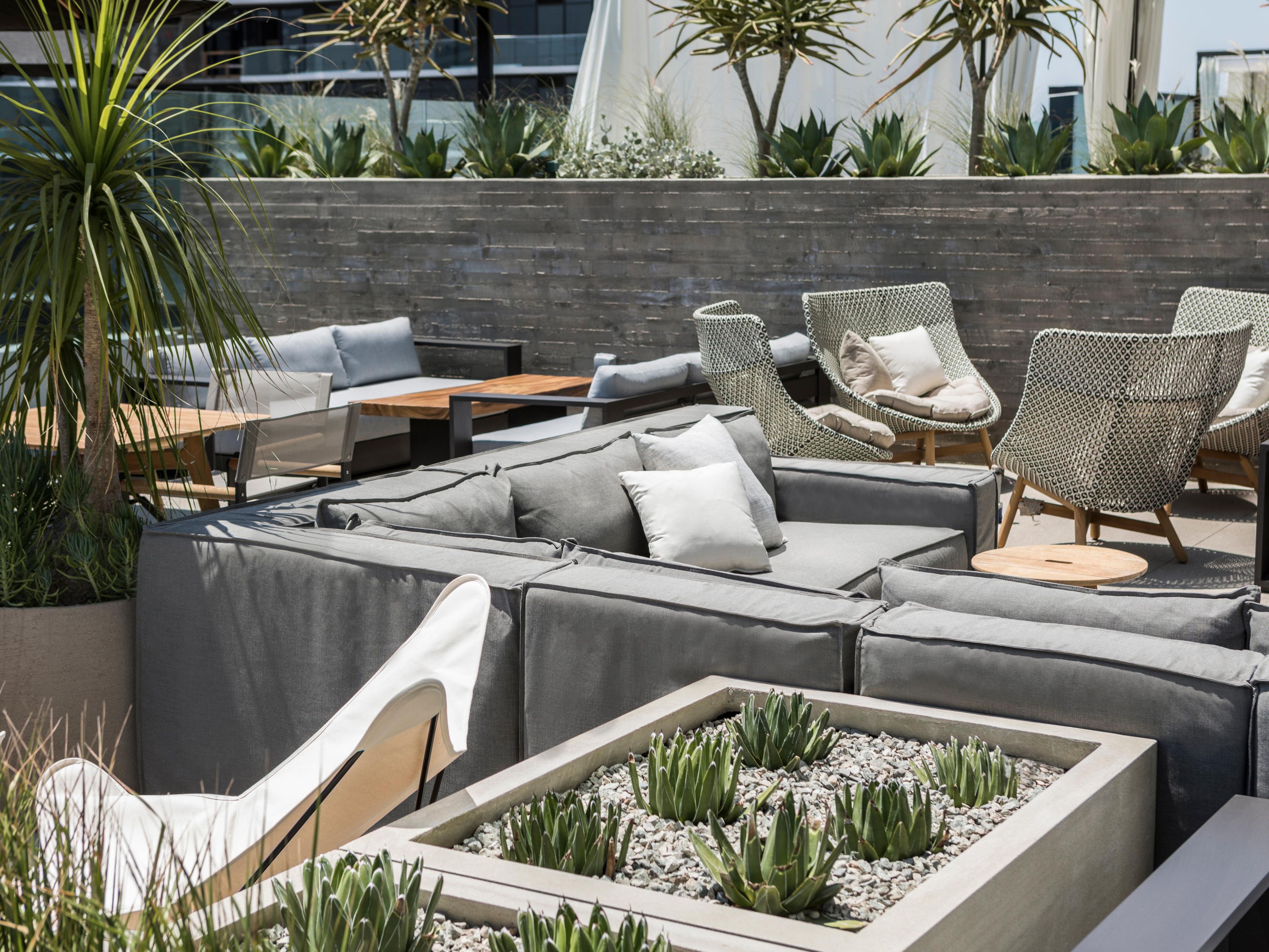 Rooftop Lounge