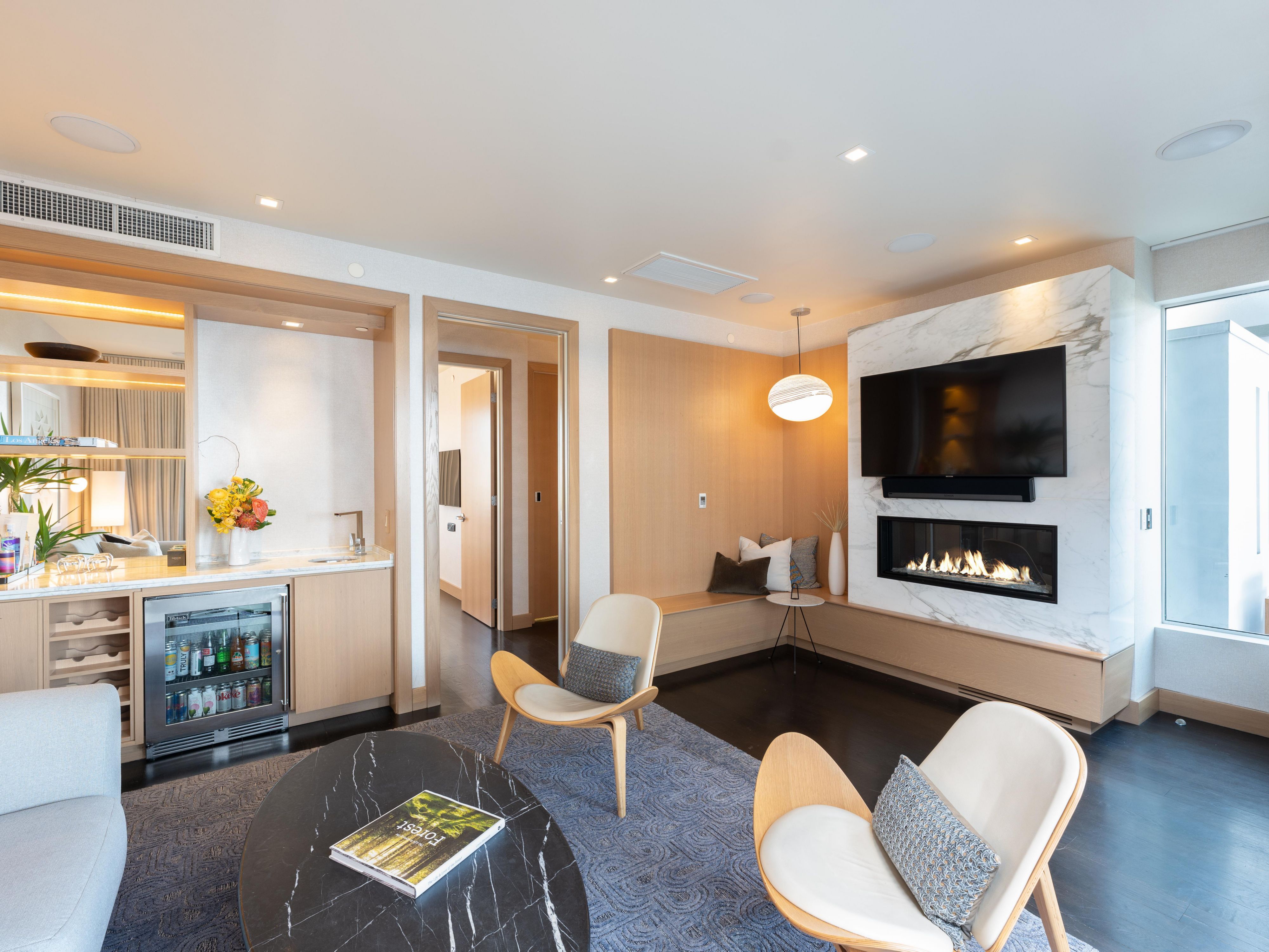 Wilshire Penthouse
