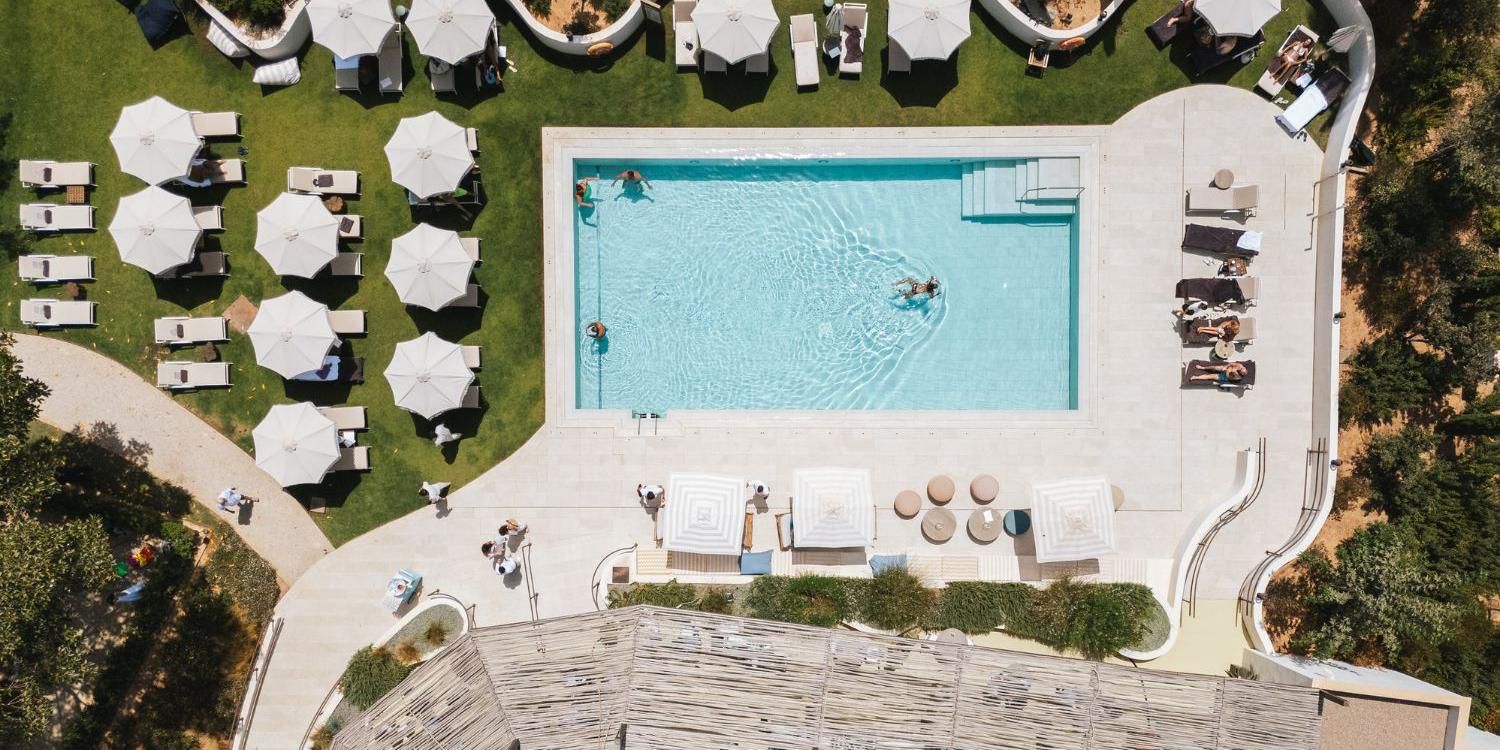 The perfect space to recline and dine - to savor casual Mallorca bites and to sip classic cocktails while sanctuary life gently passes by around you.