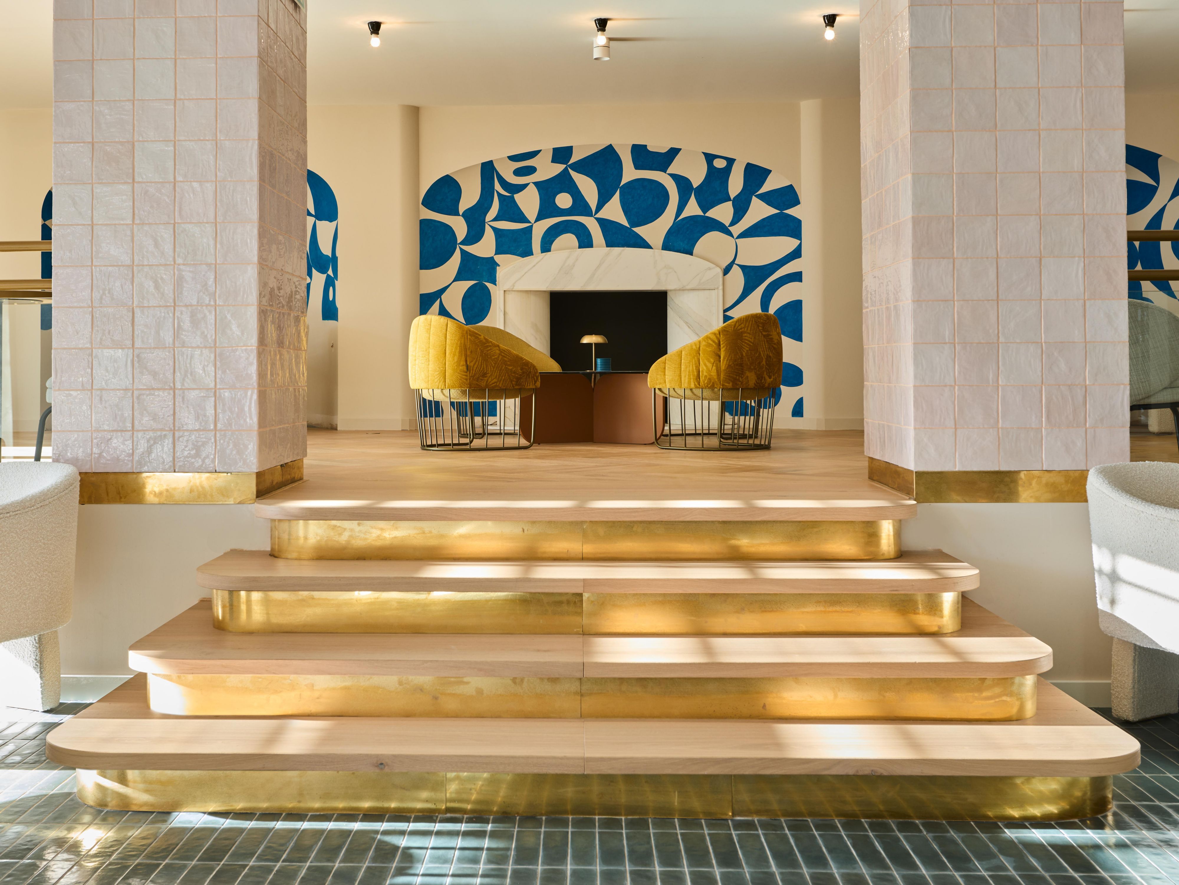 Azul Lounge Bar is a classic of Los Monteros
