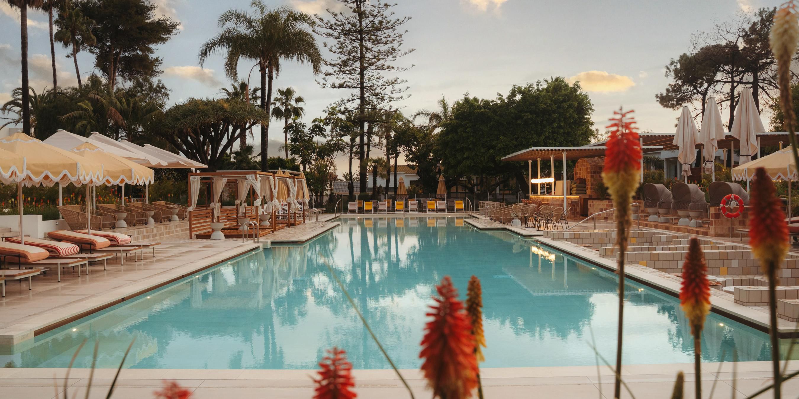 When the pool connects with the soul of the Mediterranean