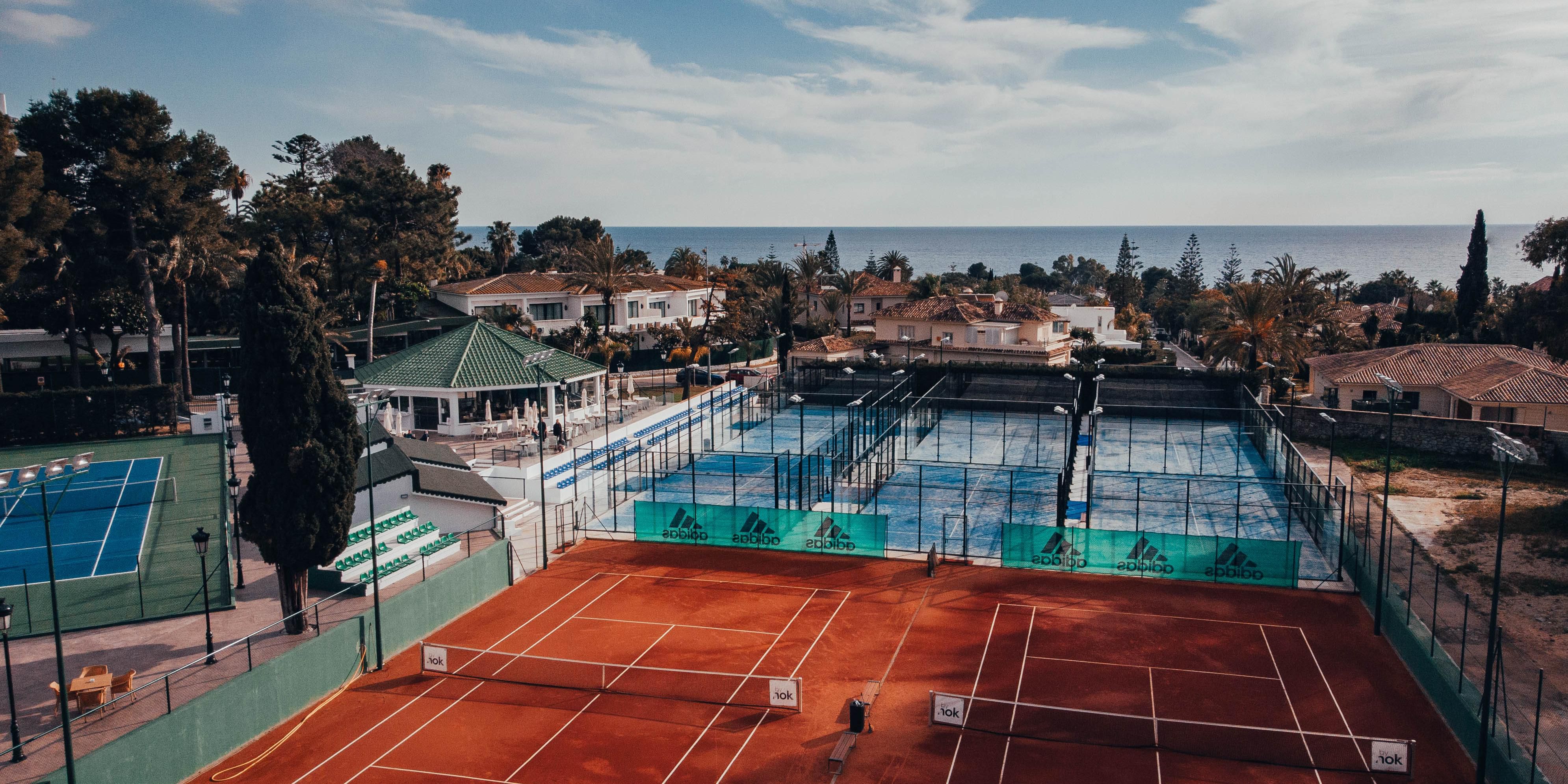 What better way to start your day than by playing tennis or paddle? Rent your court or inquire about our personal trainer service available throughout your stay.