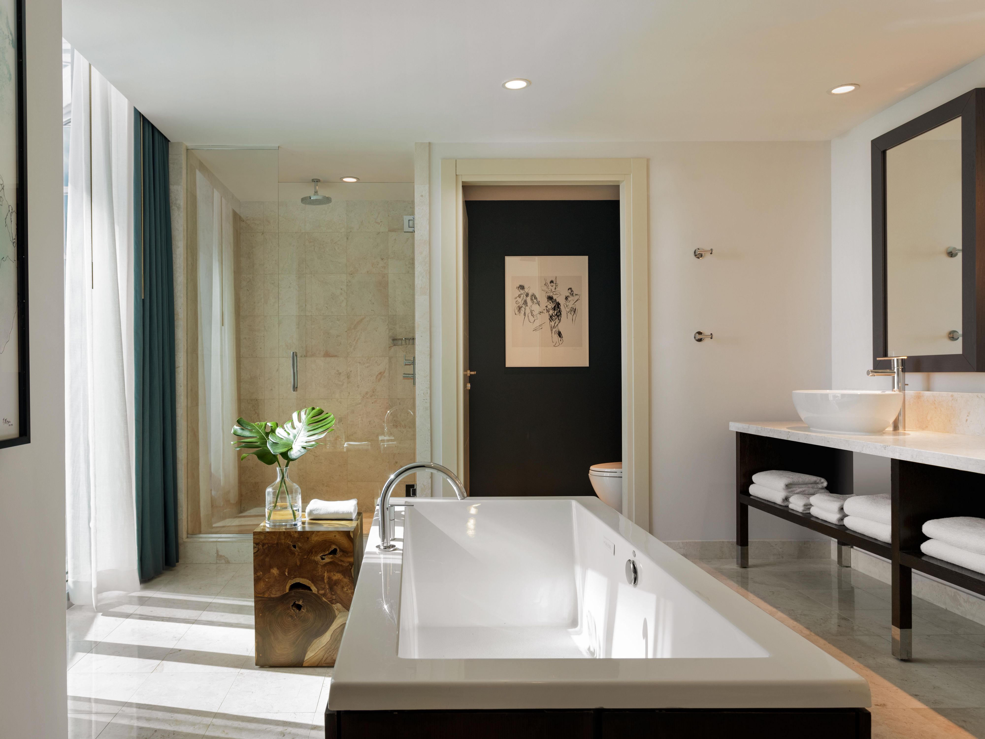 Penthouse Suite Bathroom with Deep Soaking Tub 