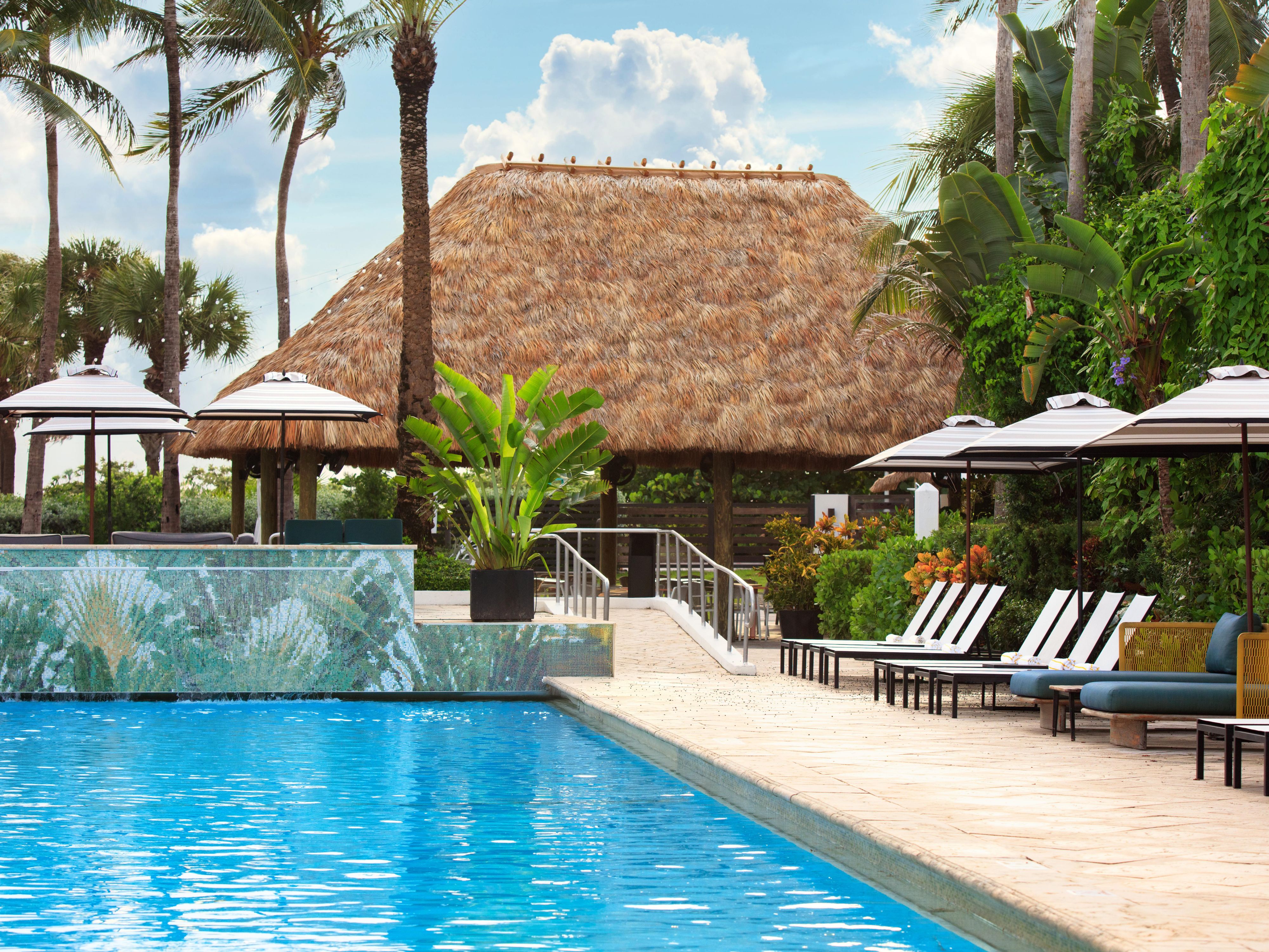 Surfcomber Pool