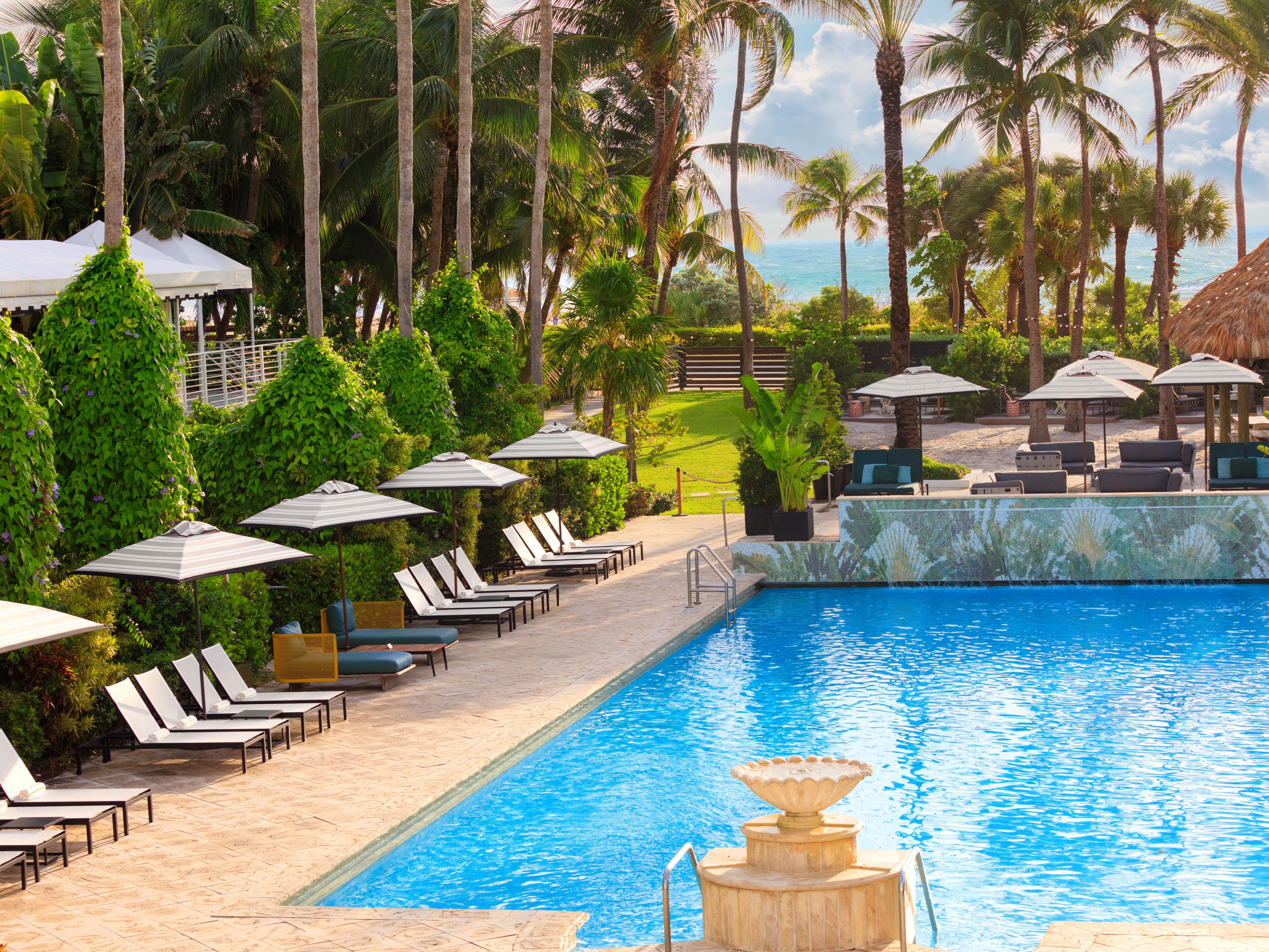 Surfcomber Pool