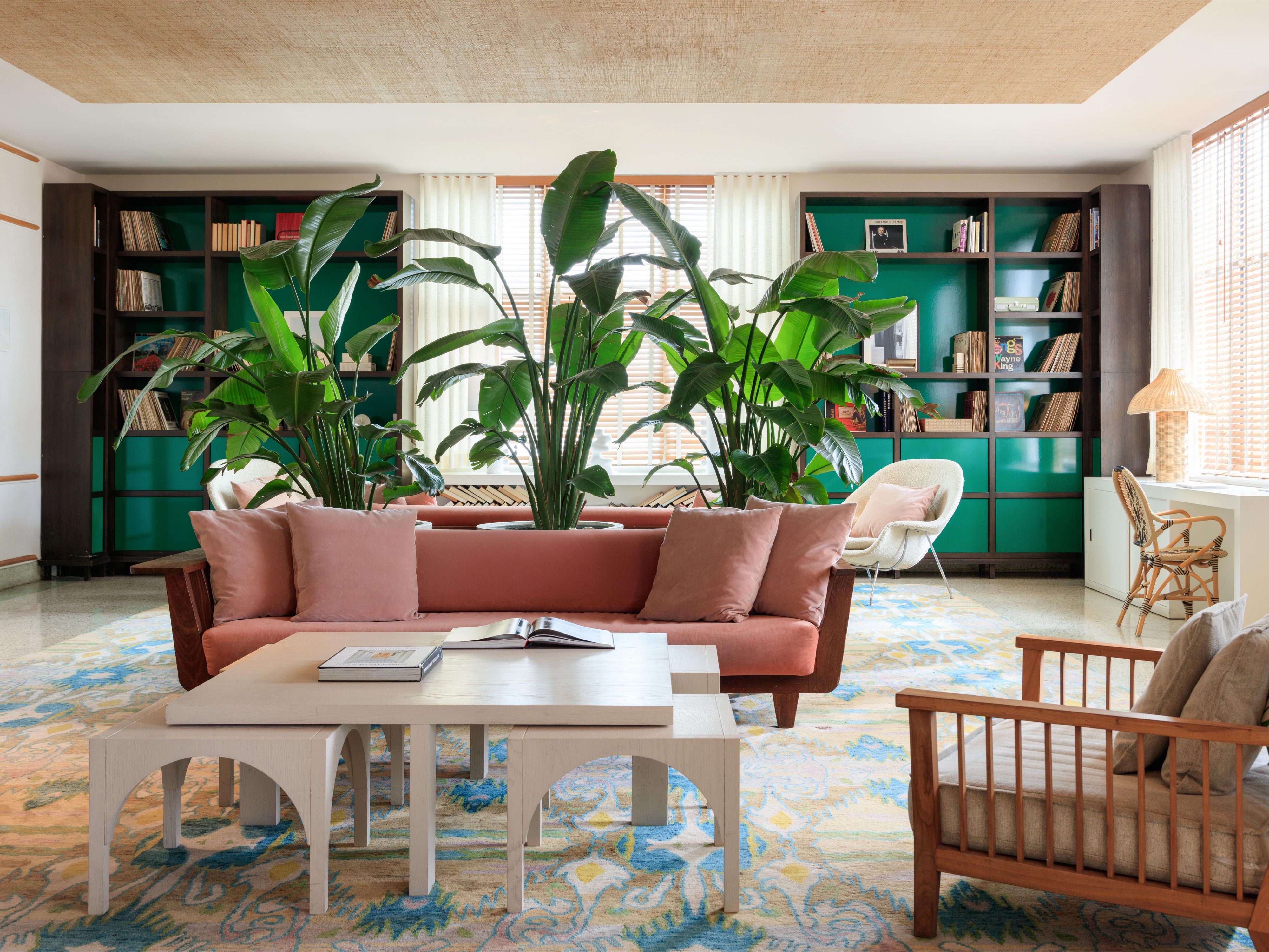 Surfcomber Lobby