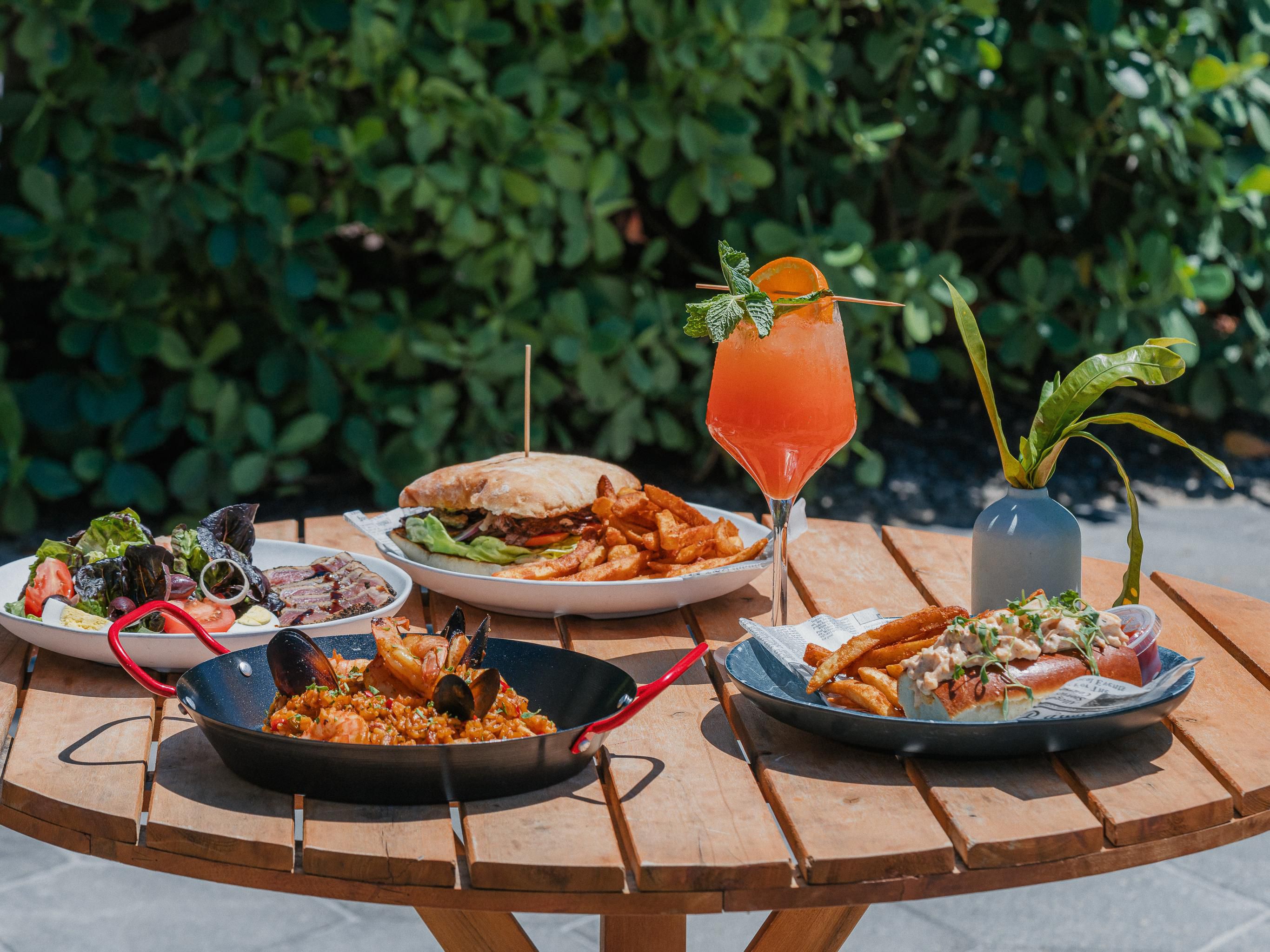 Poolside Dining from High Tide